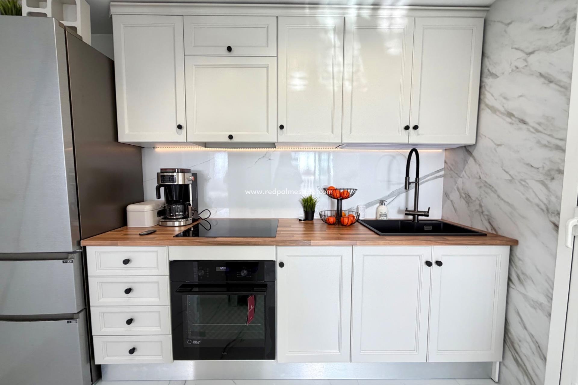 Resale - Apartments -
Orihuela Costa - Playa Flamenca