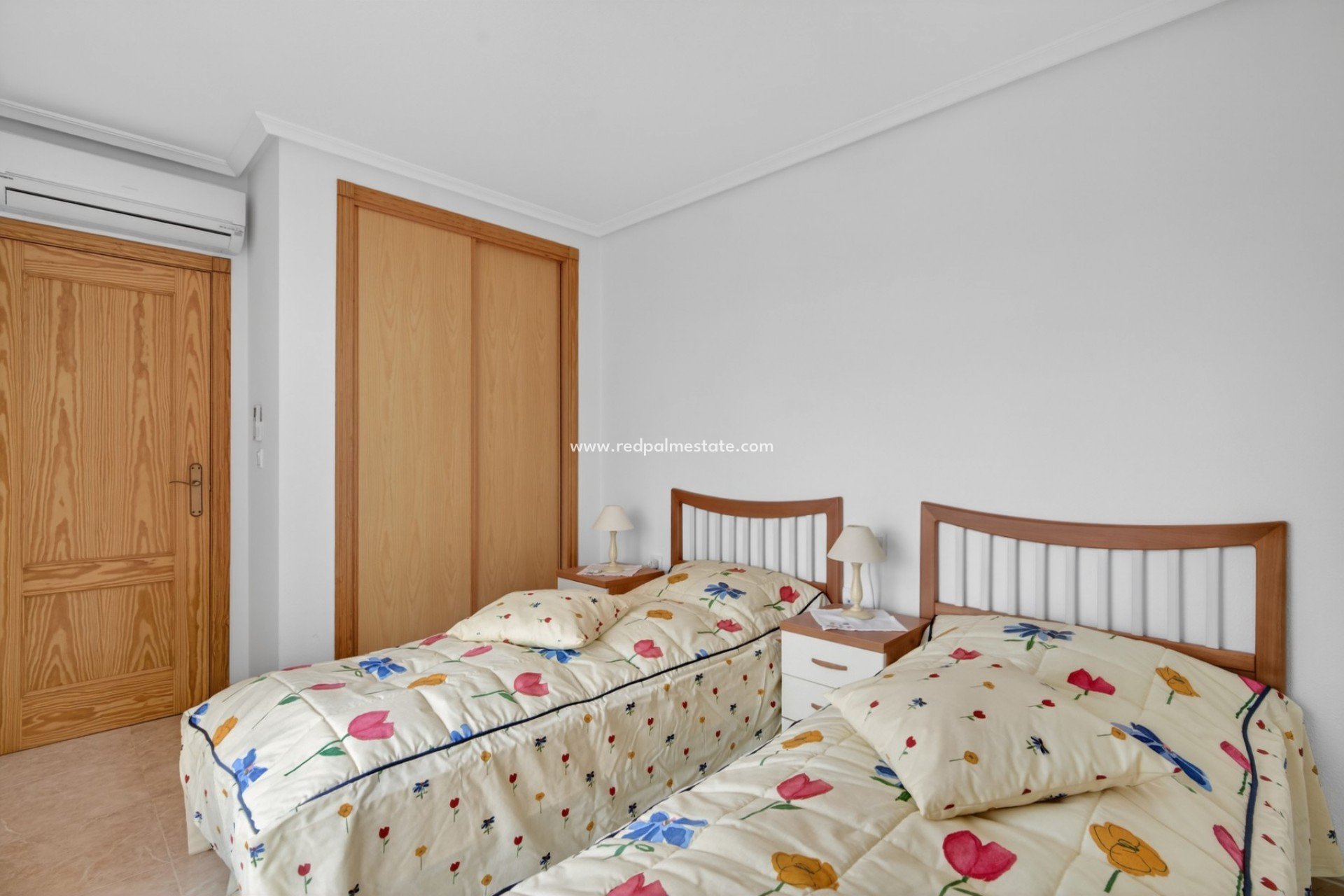 Resale - Apartments -
Orihuela Costa - Playa Flamenca