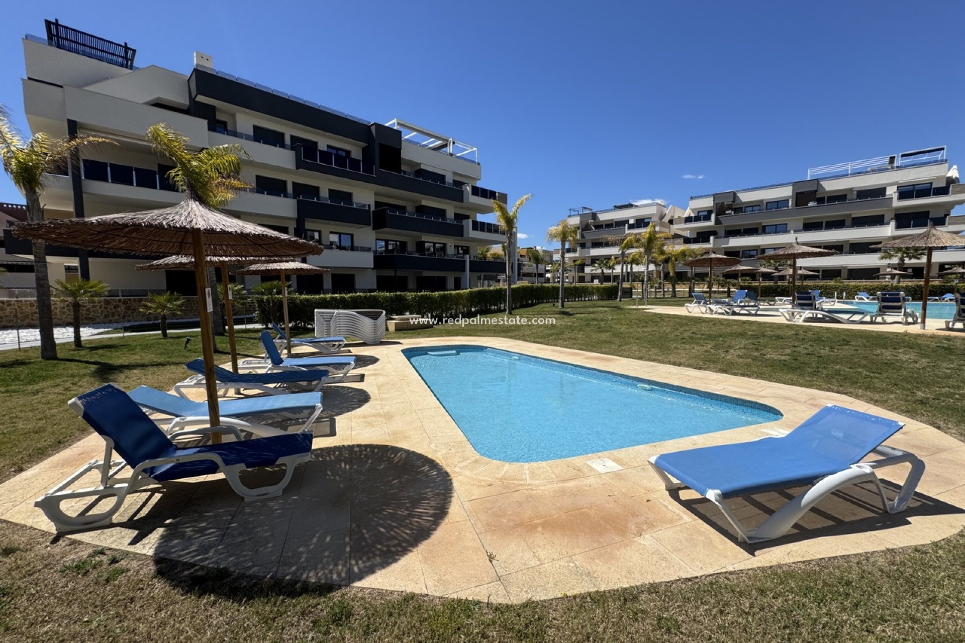 Resale - Apartments -
Orihuela Costa - Playa Flamenca