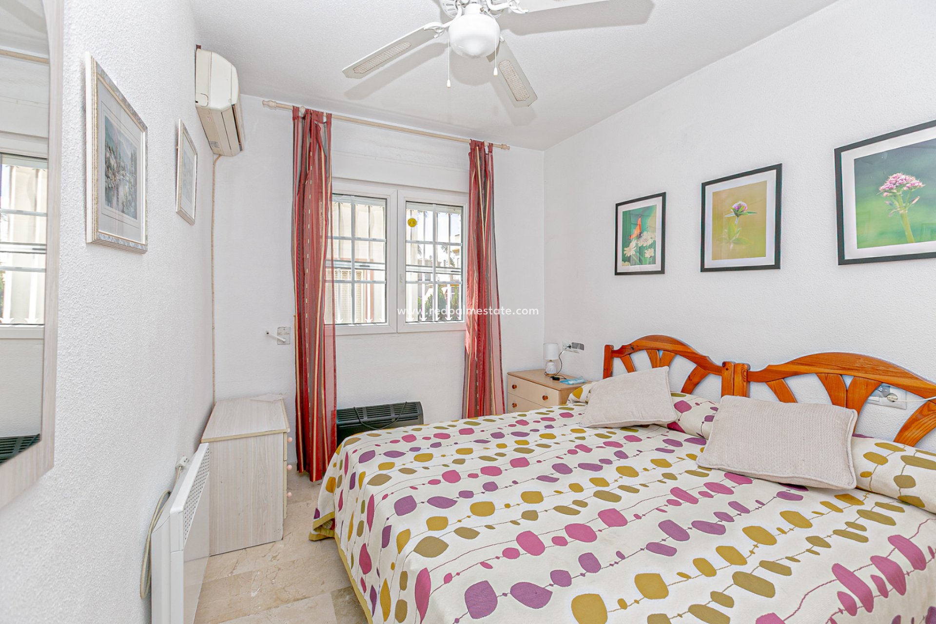 Resale - Apartments -
Orihuela Costa - Playa Flamenca