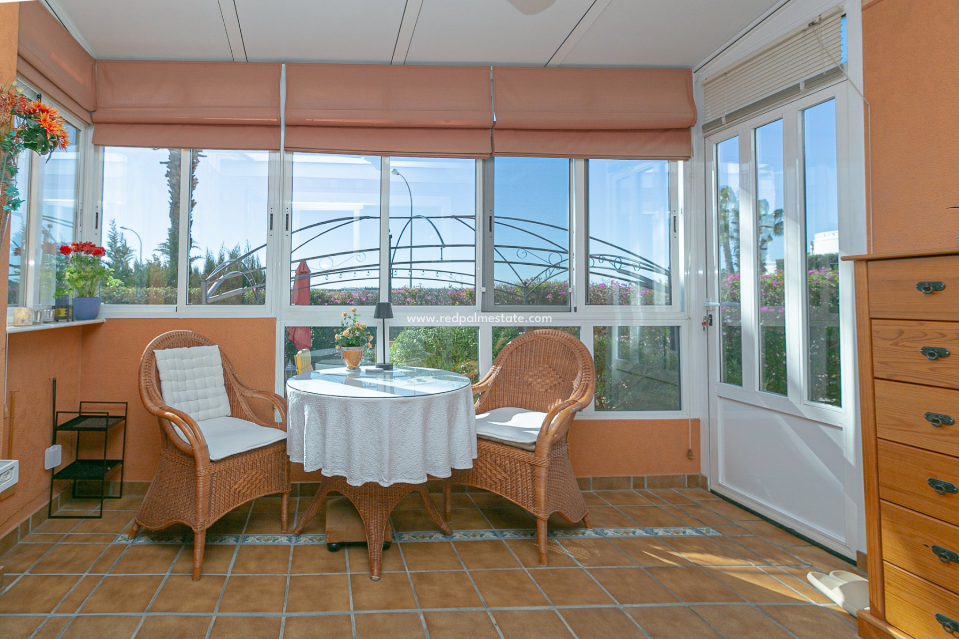 Resale - Apartments -
Orihuela Costa - Playa Flamenca