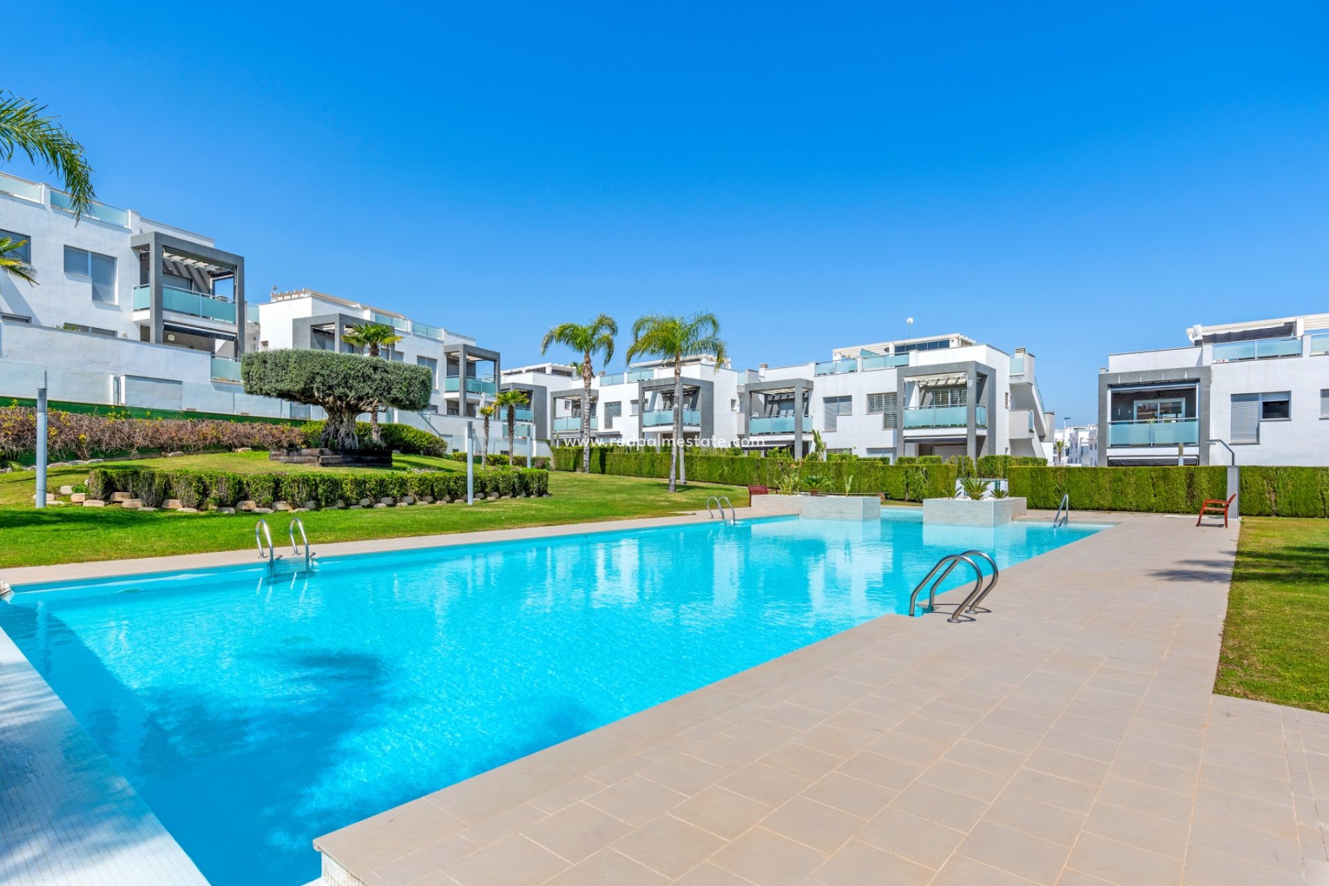 Resale - Apartments -
Orihuela Costa - Punta prima