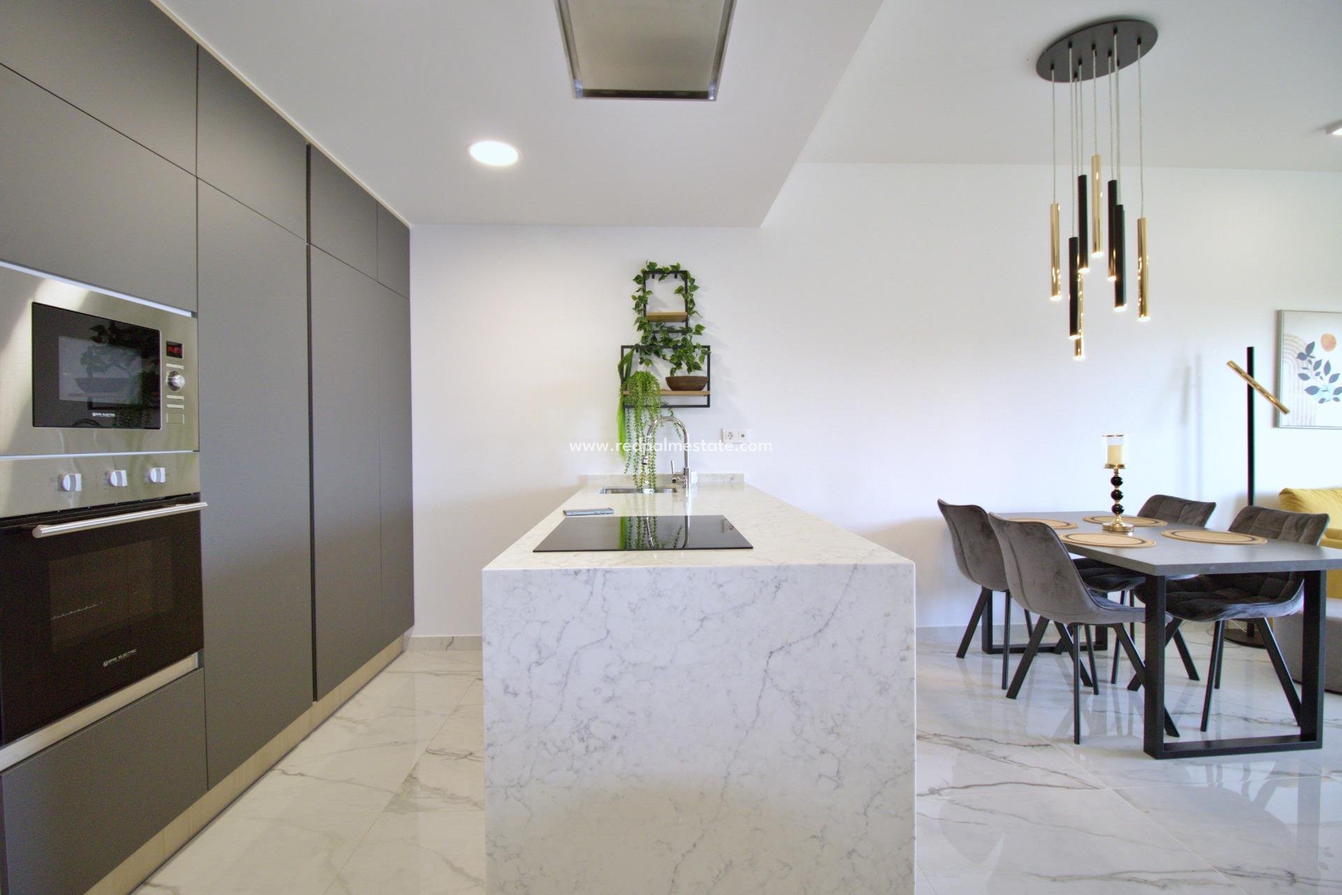 Resale - Apartments -
Orihuela Costa - Punta prima