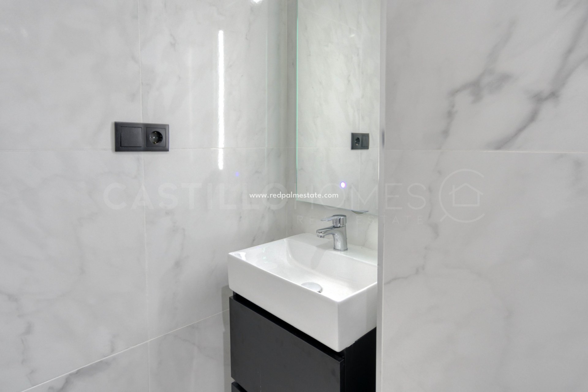 Resale - Apartments -
Orihuela Costa - Punta prima