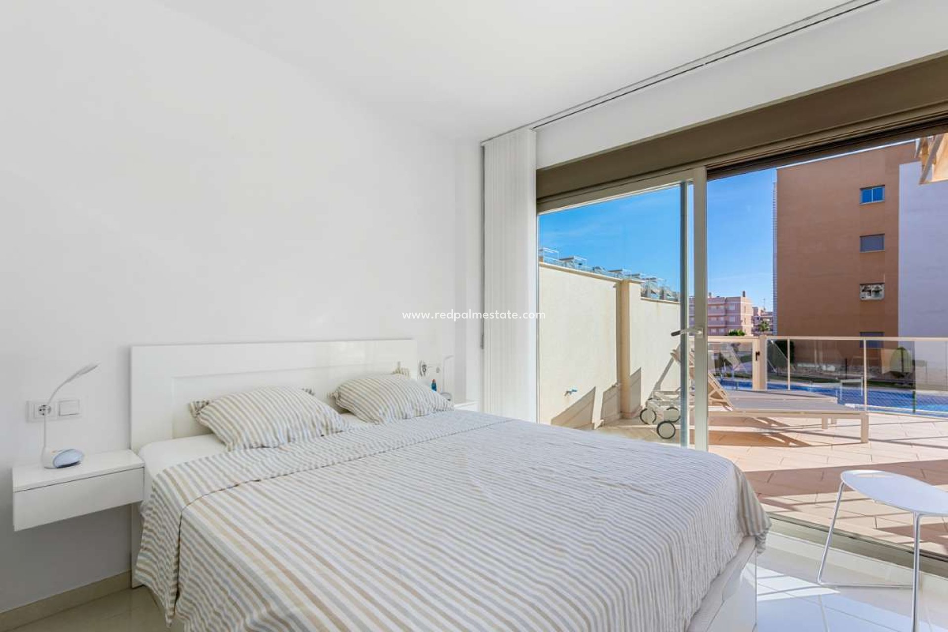 Resale - Apartments -
Orihuela Costa - Villamartín