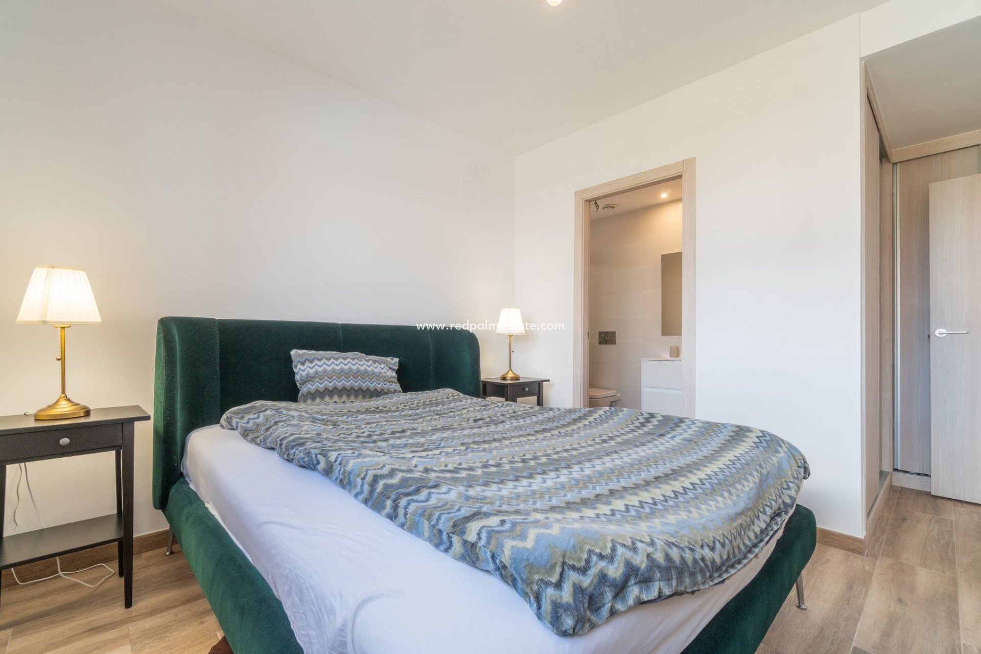 Resale - Apartments -
Orihuela Costa - Villamartín