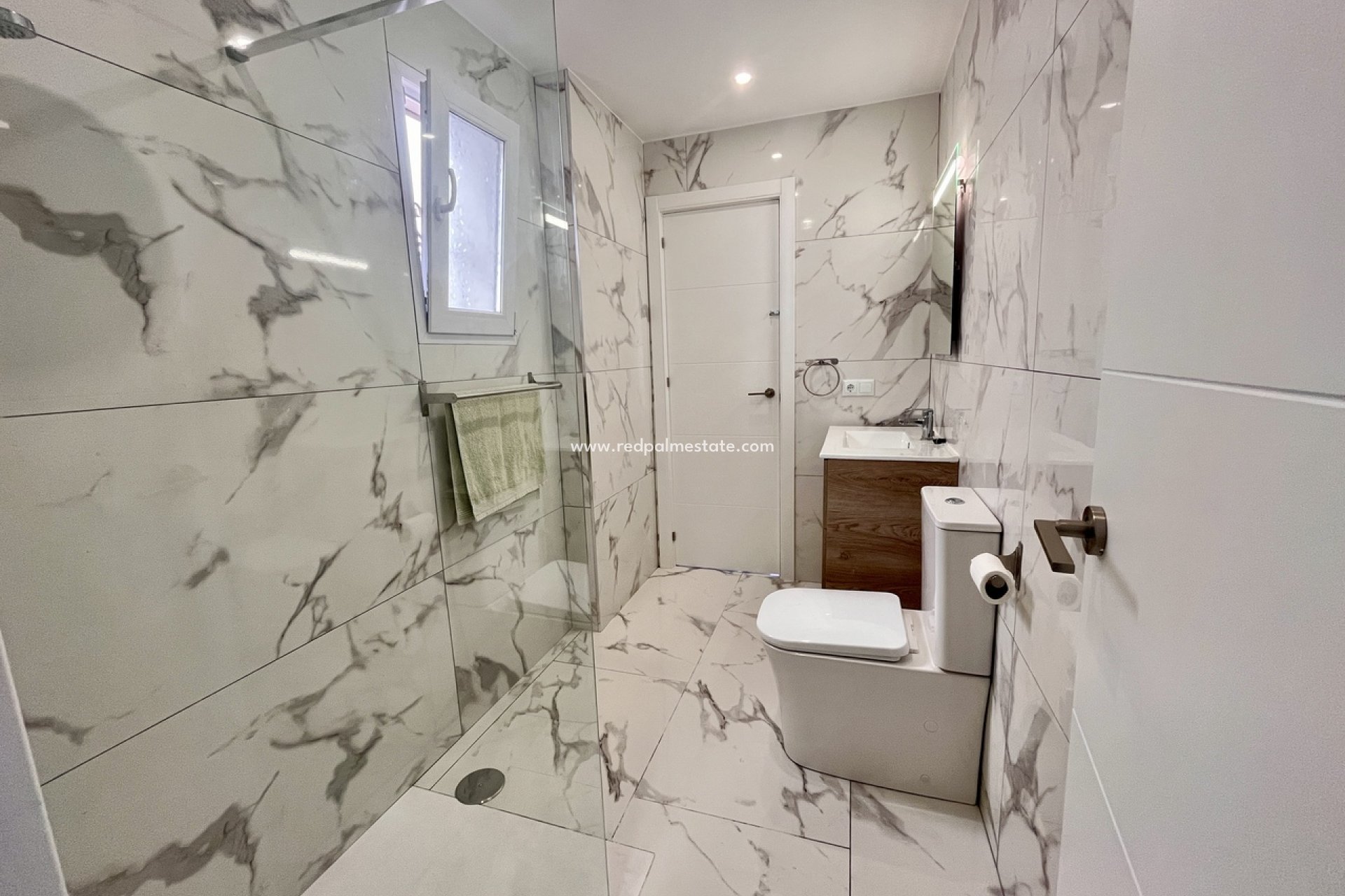 Resale - Apartments -
Orihuela Costa - Villamartín