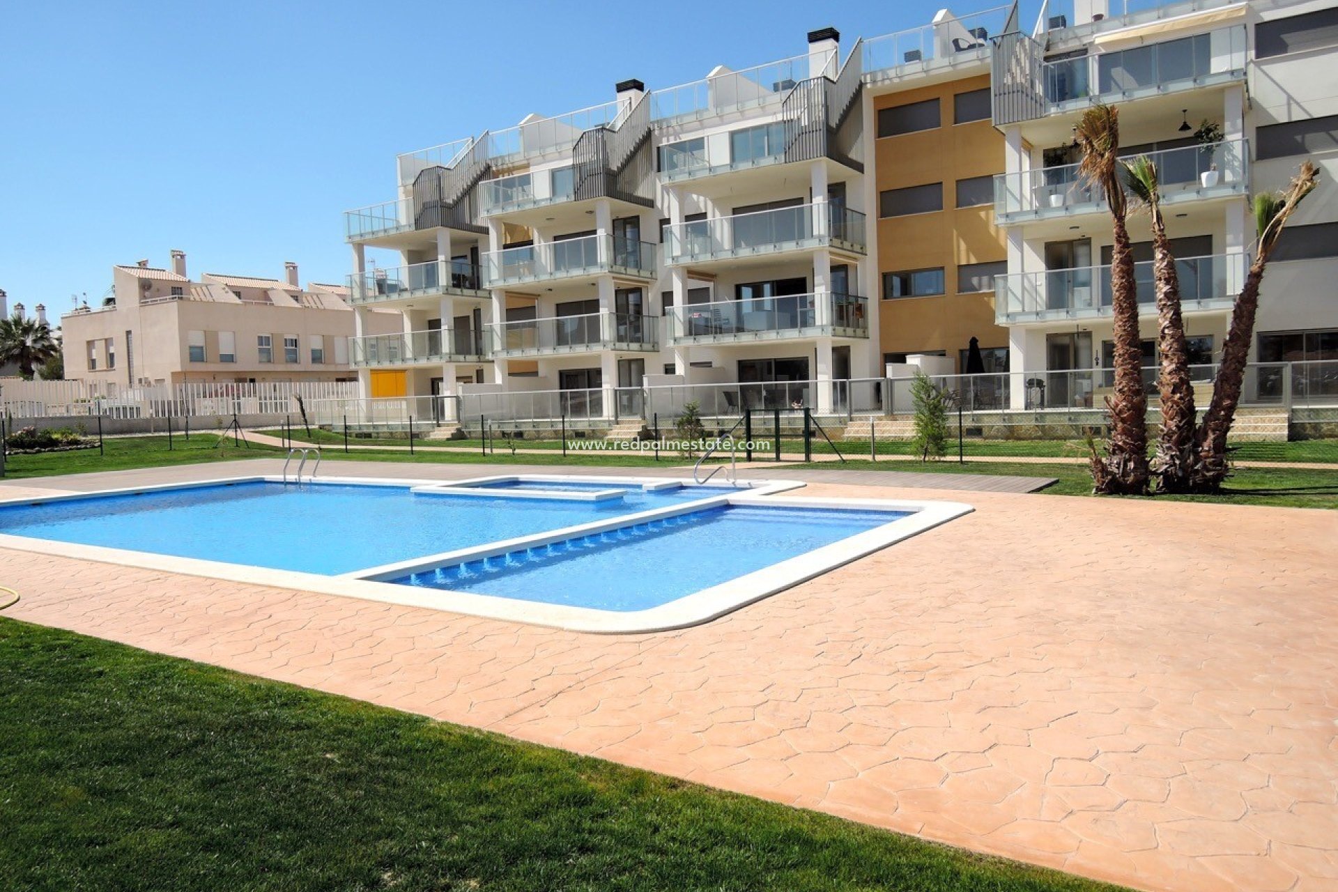 Resale - Apartments -
Orihuela Costa - Villamartín
