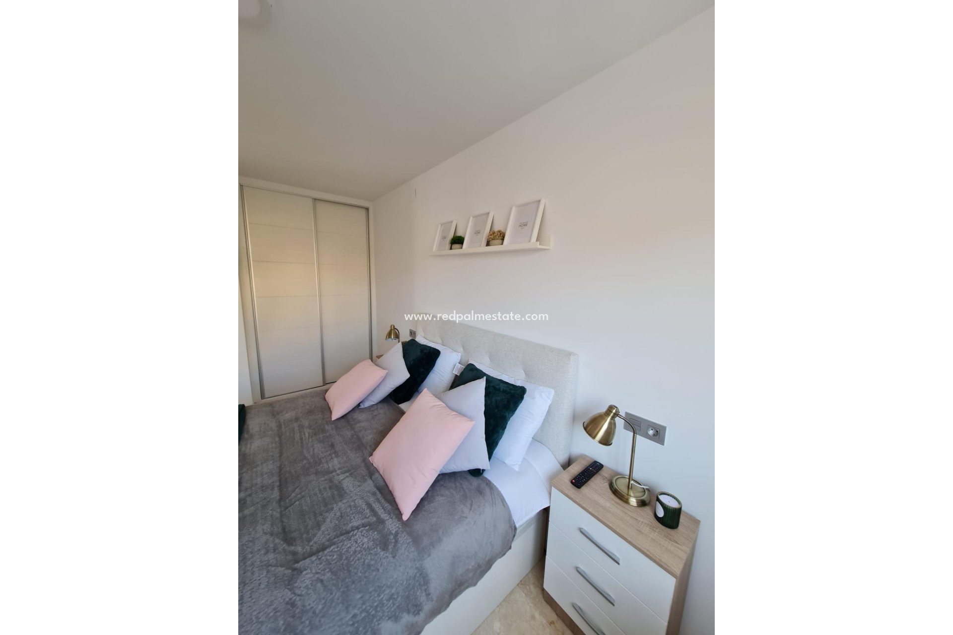 Resale - Apartments -
Orihuela Costa - Villamartín