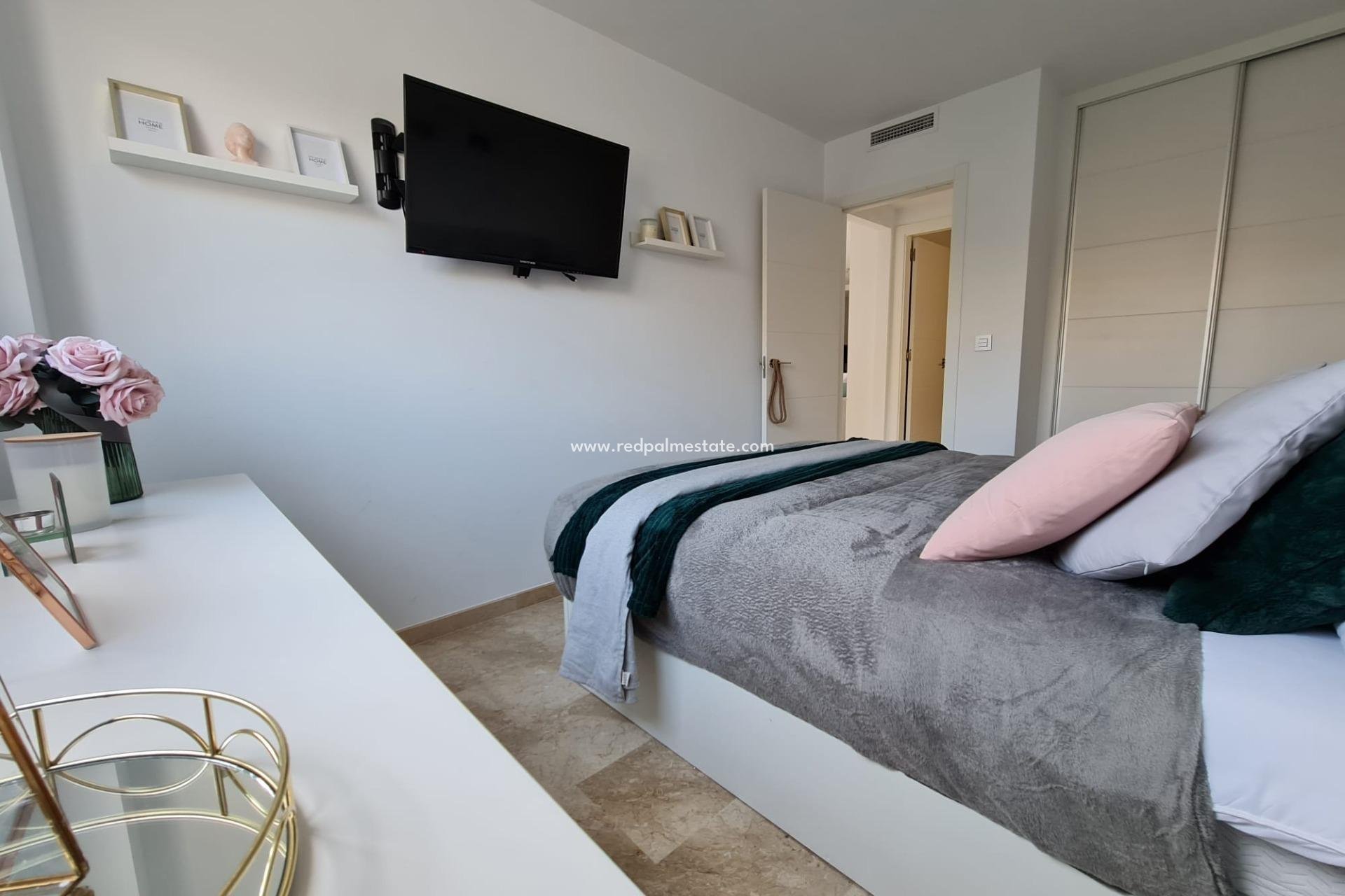 Resale - Apartments -
Orihuela Costa - Villamartín