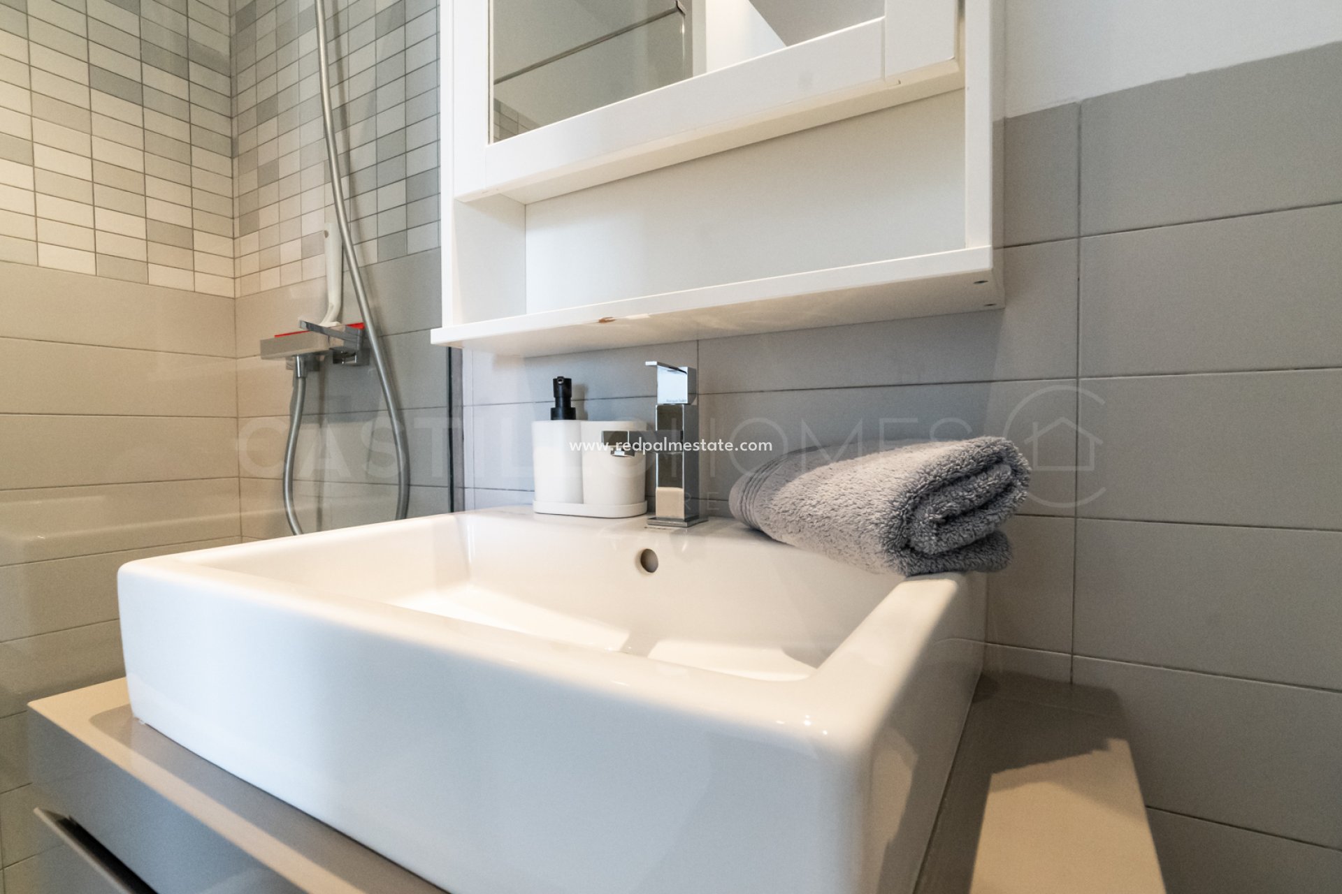 Resale - Apartments -
Orihuela Costa - Villamartín