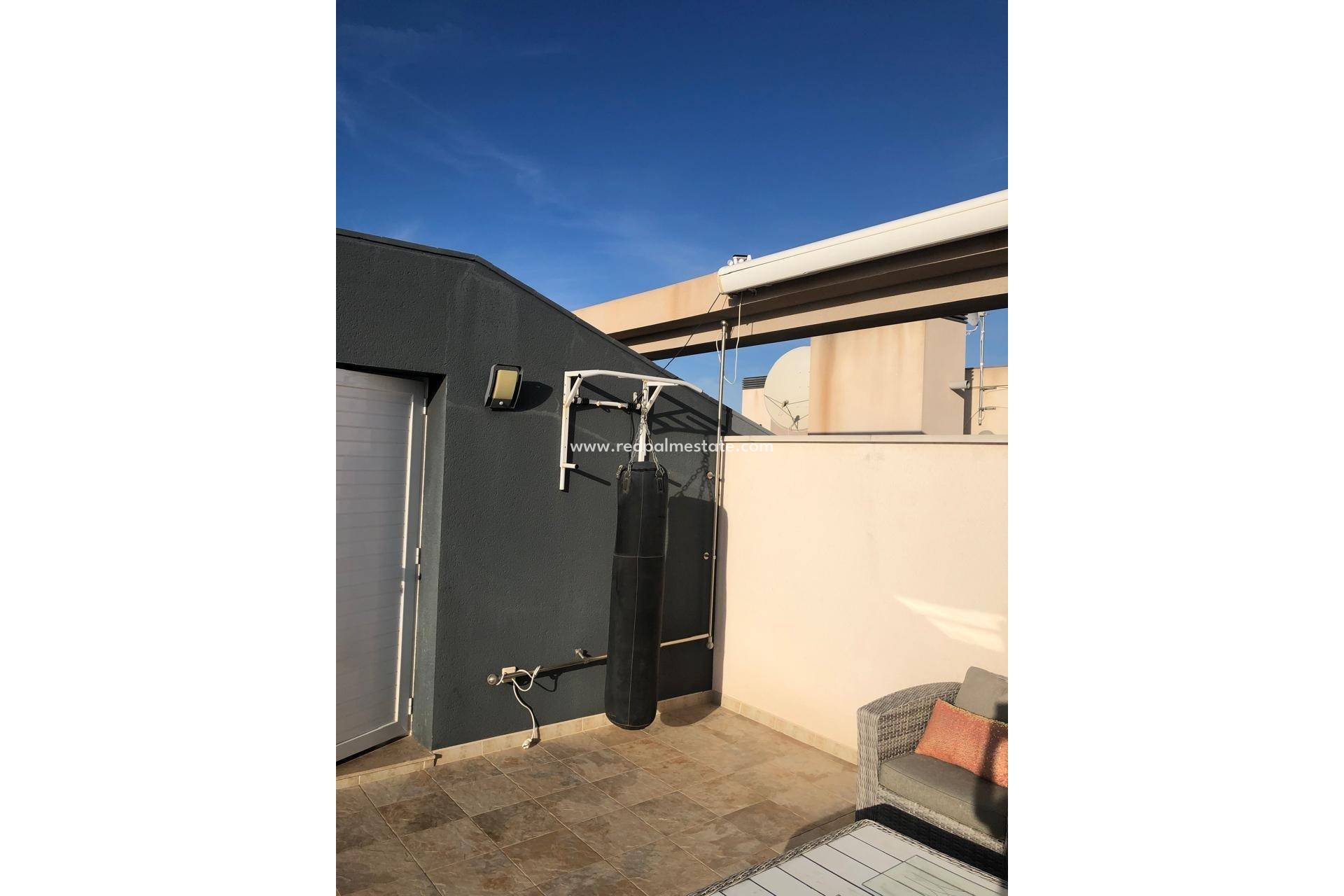 Resale - Apartments -
Orihuela Costa - Villamartín