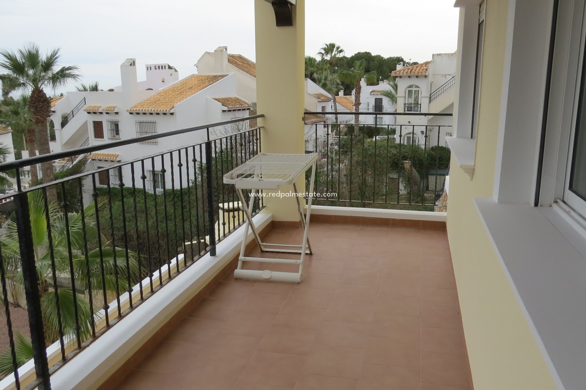 Resale - Apartments -
Orihuela Costa - Villamartín