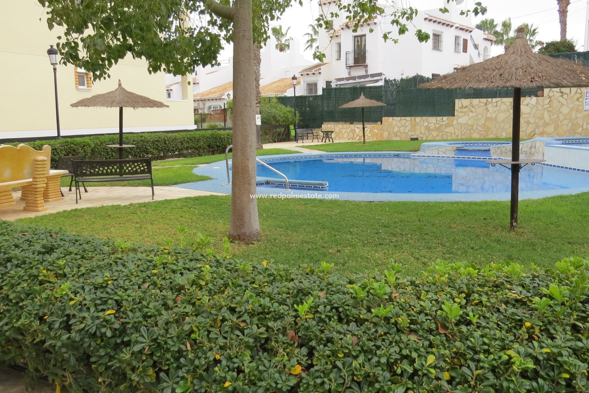 Resale - Apartments -
Orihuela Costa - Villamartín
