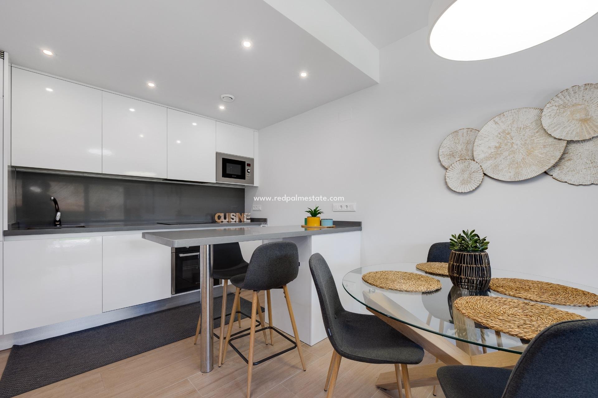 Resale - Apartments -
Orihuela Costa - Villamartín