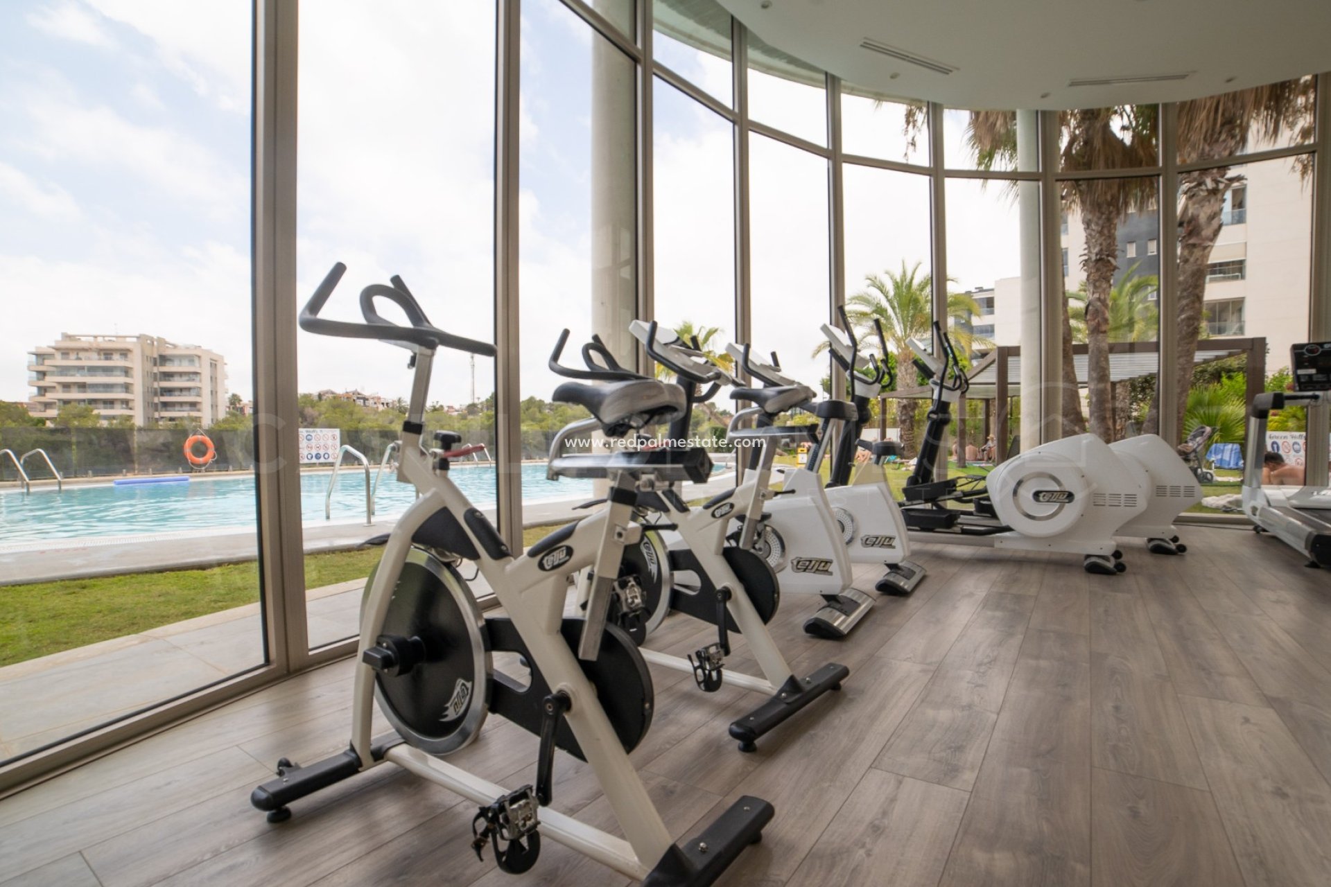 Resale - Apartments -
Orihuela Costa - Villamartín