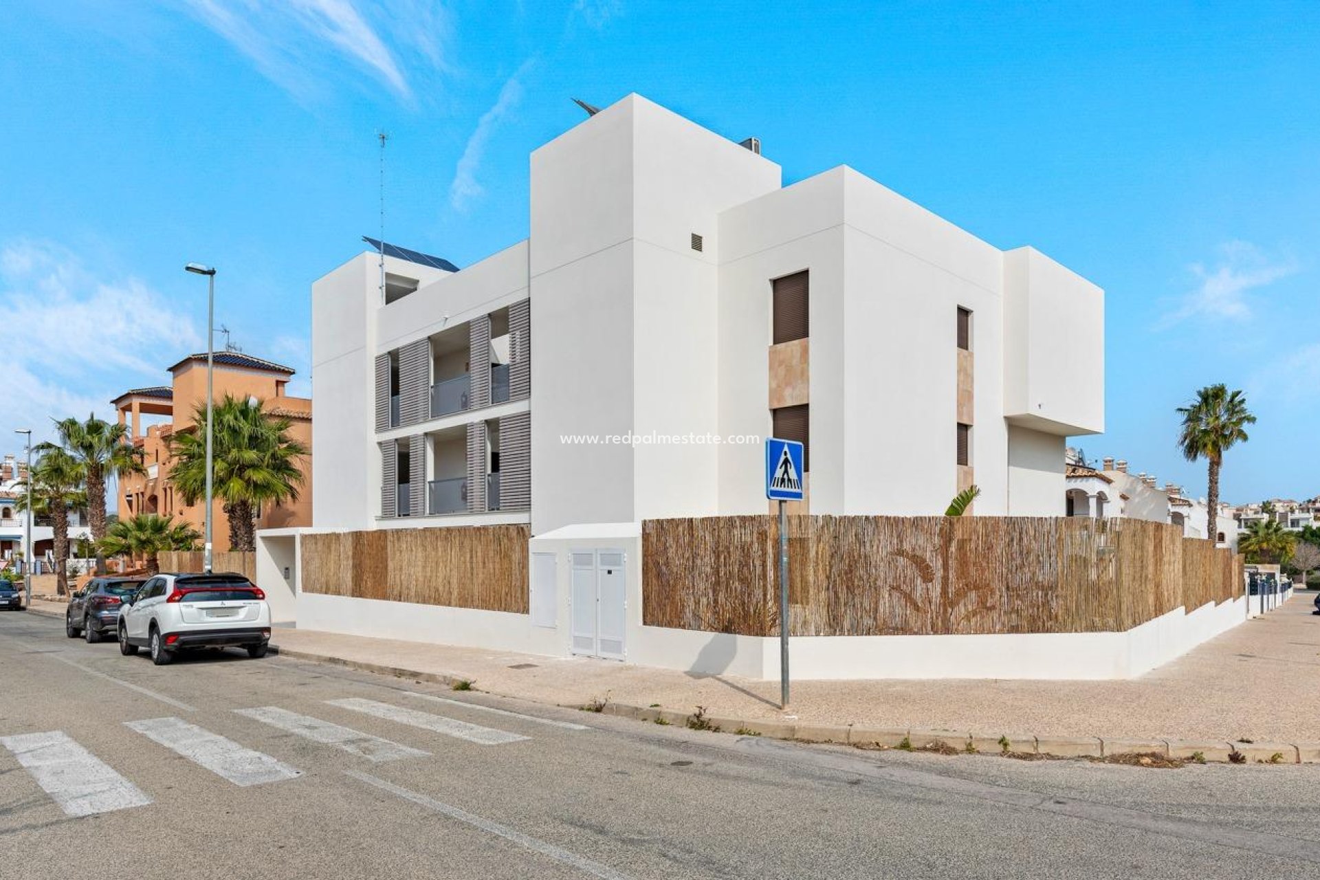 Resale - Apartments -
Orihuela Costa - Villamartín