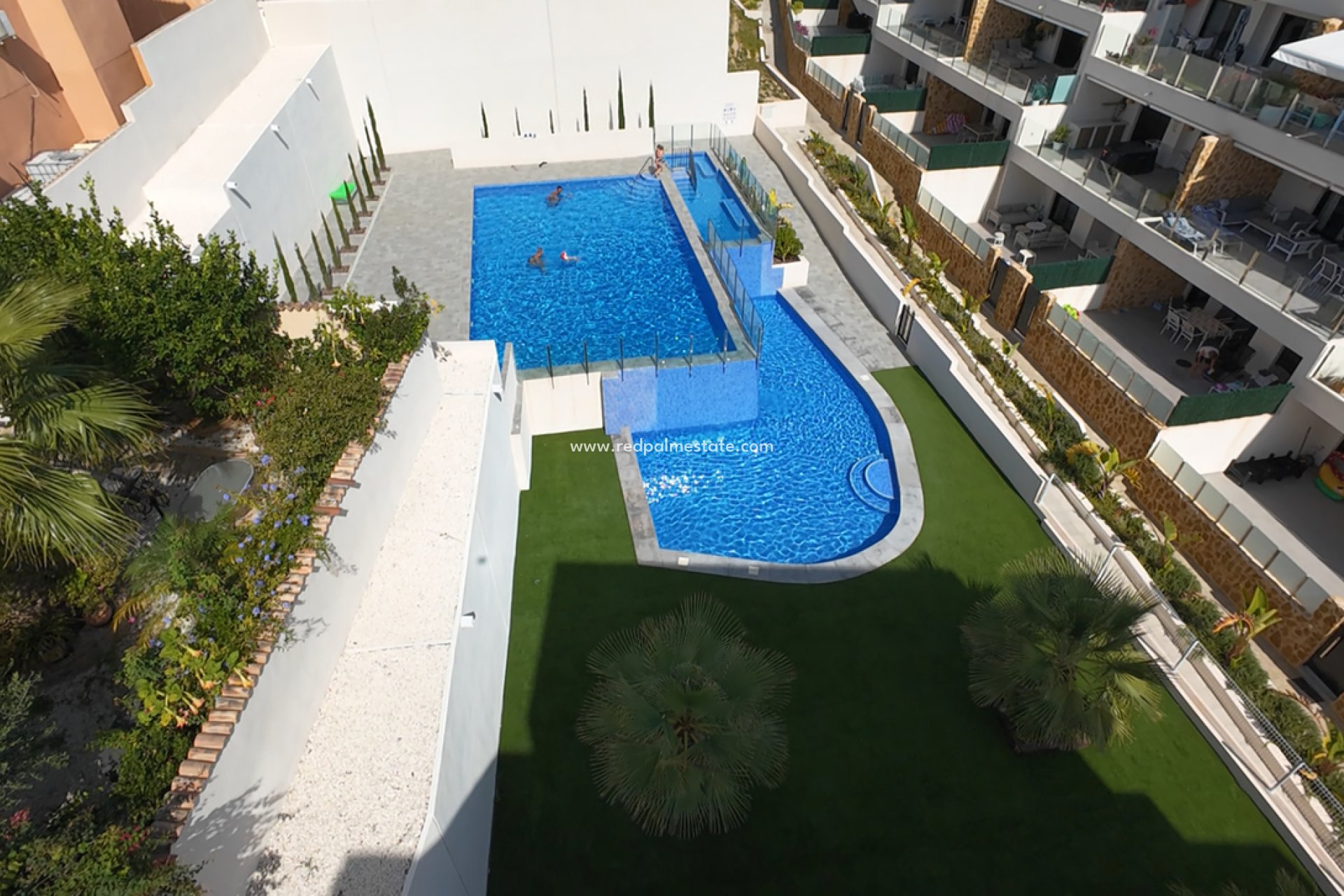 Resale - Apartments -
Orihuela Costa - Villamartín