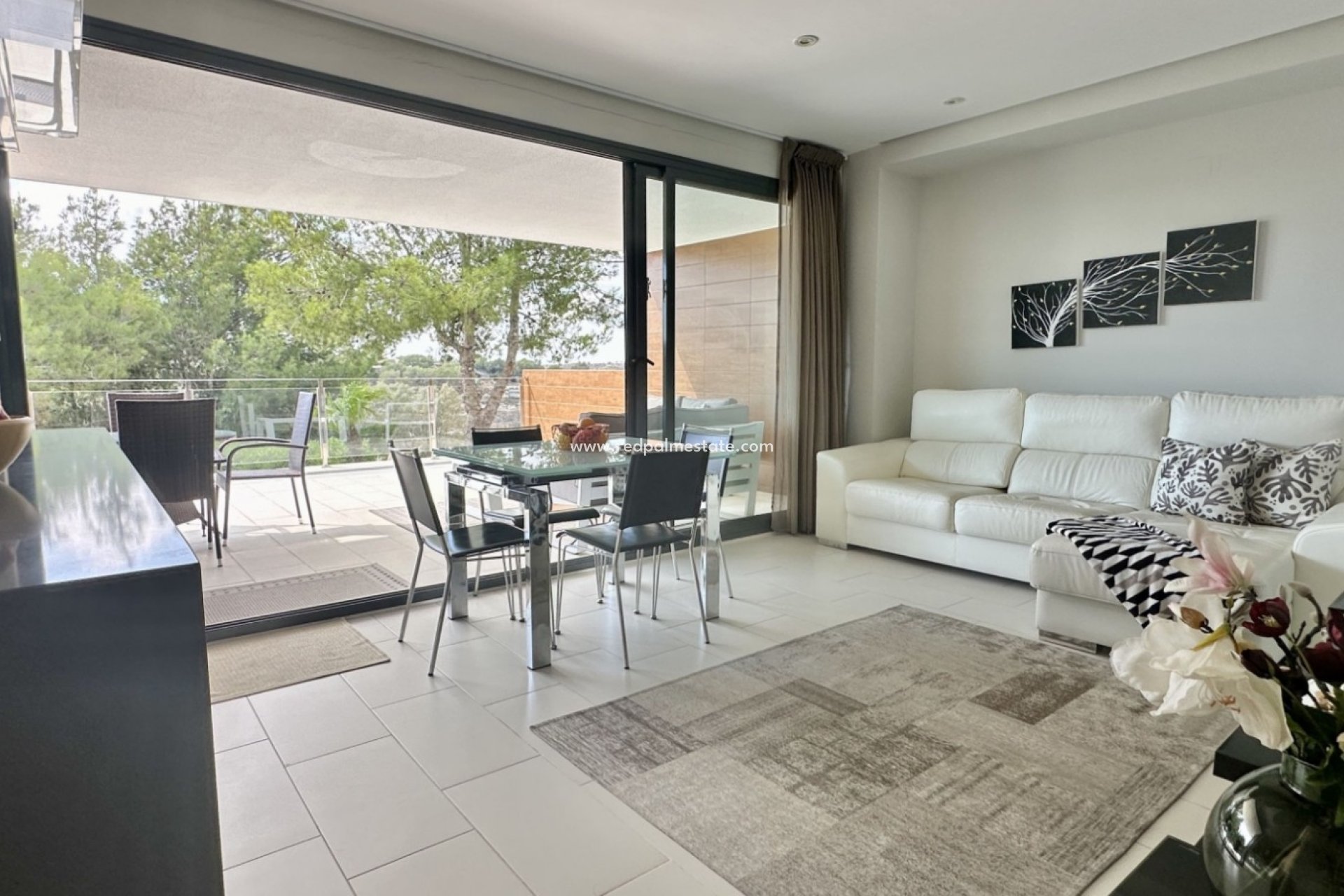 Resale - Apartments -
Orihuela Costa - Villamartín