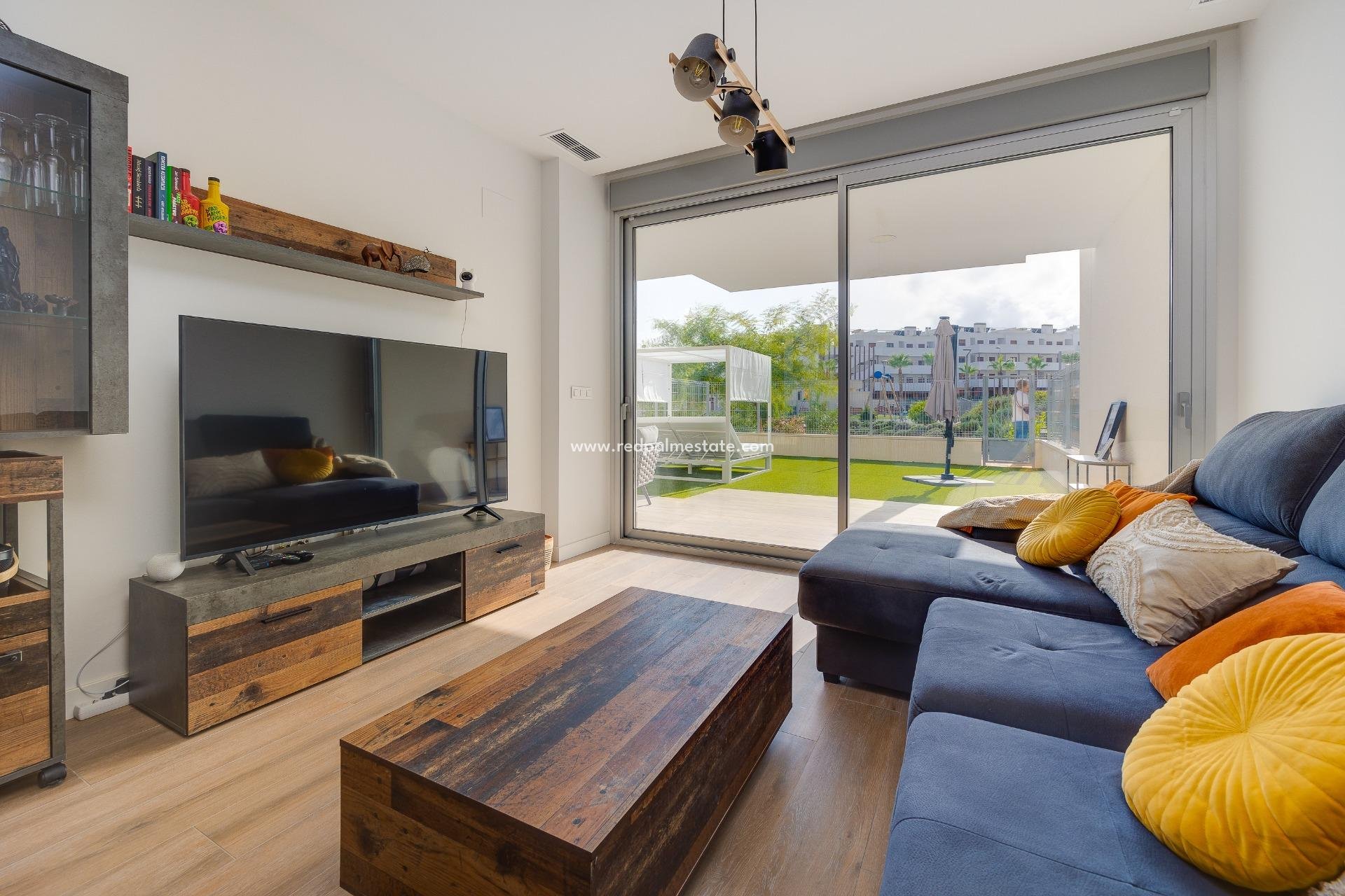 Resale - Apartments -
Orihuela Costa - Villamartín