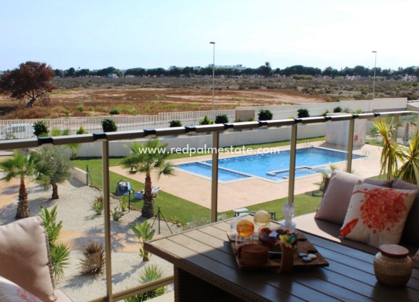 Resale - Apartments -
Orihuela Costa - Villamartín