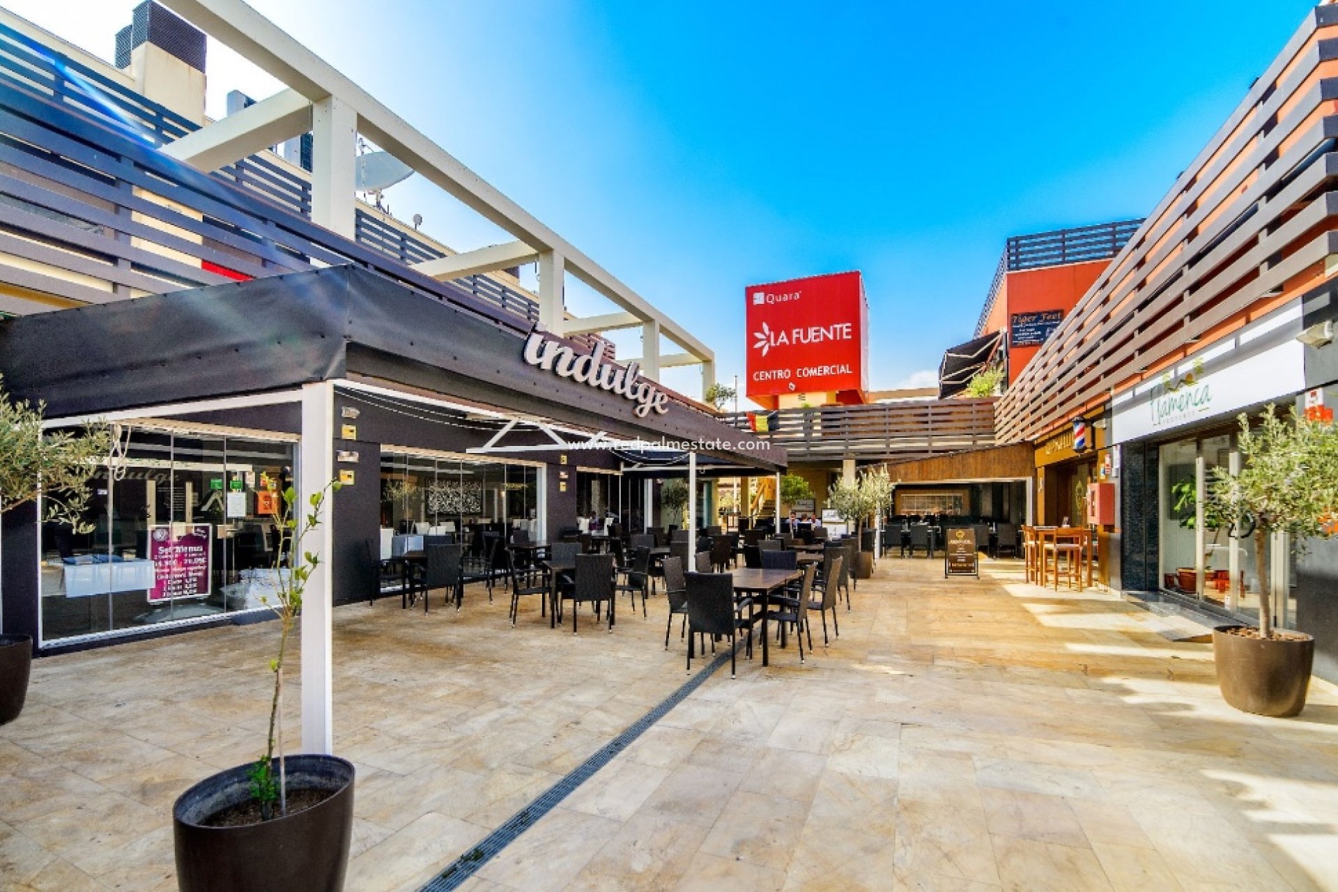 Resale - Apartments -
Orihuela Costa - Villamartín