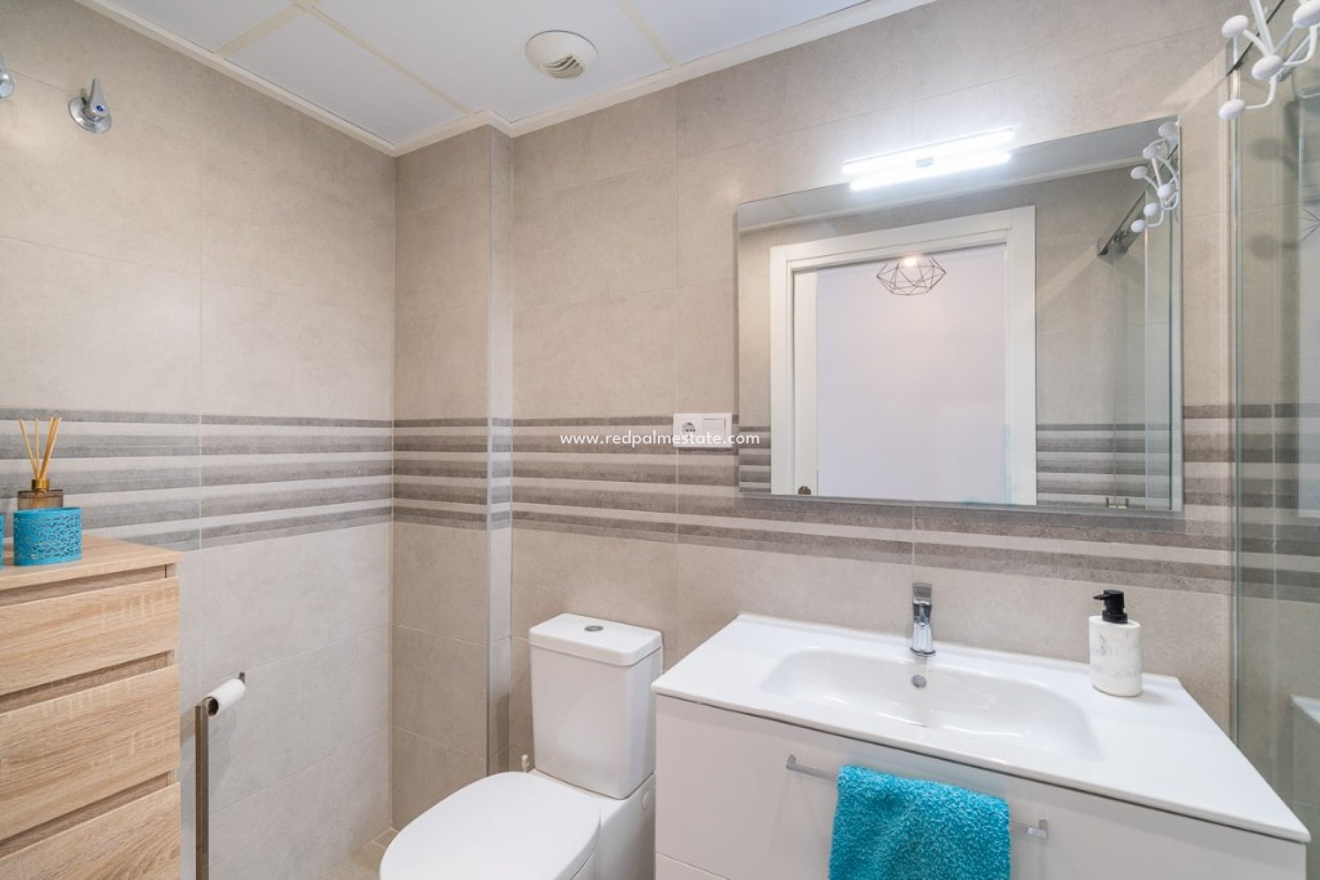 Resale - Apartments -
Orihuela Costa - Villamartín