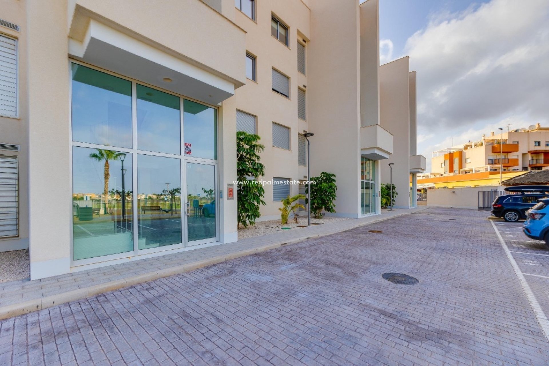 Resale - Apartments -
Orihuela Costa - Villamartín