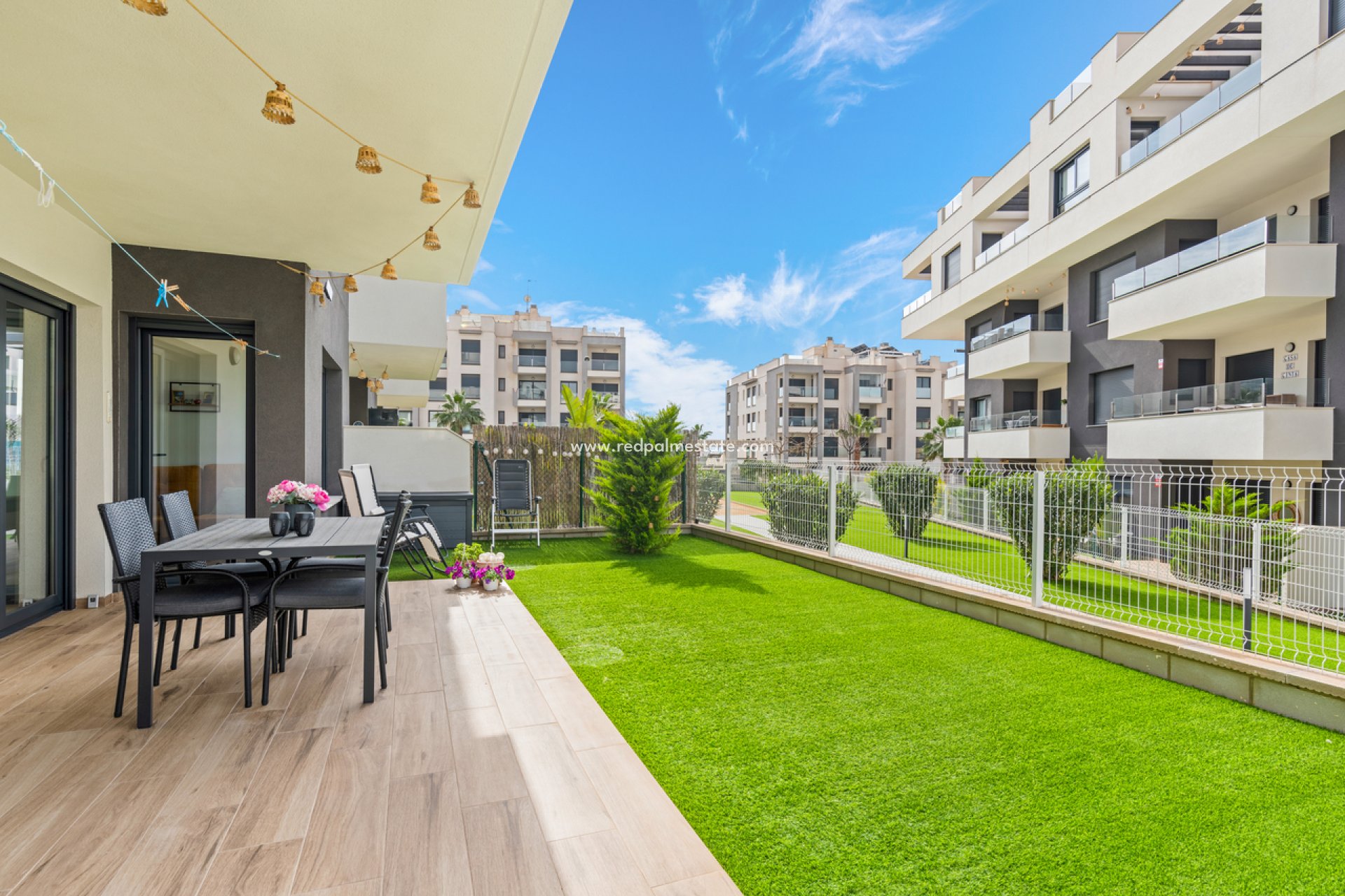 Resale - Apartments -
Orihuela Costa - Villamartín