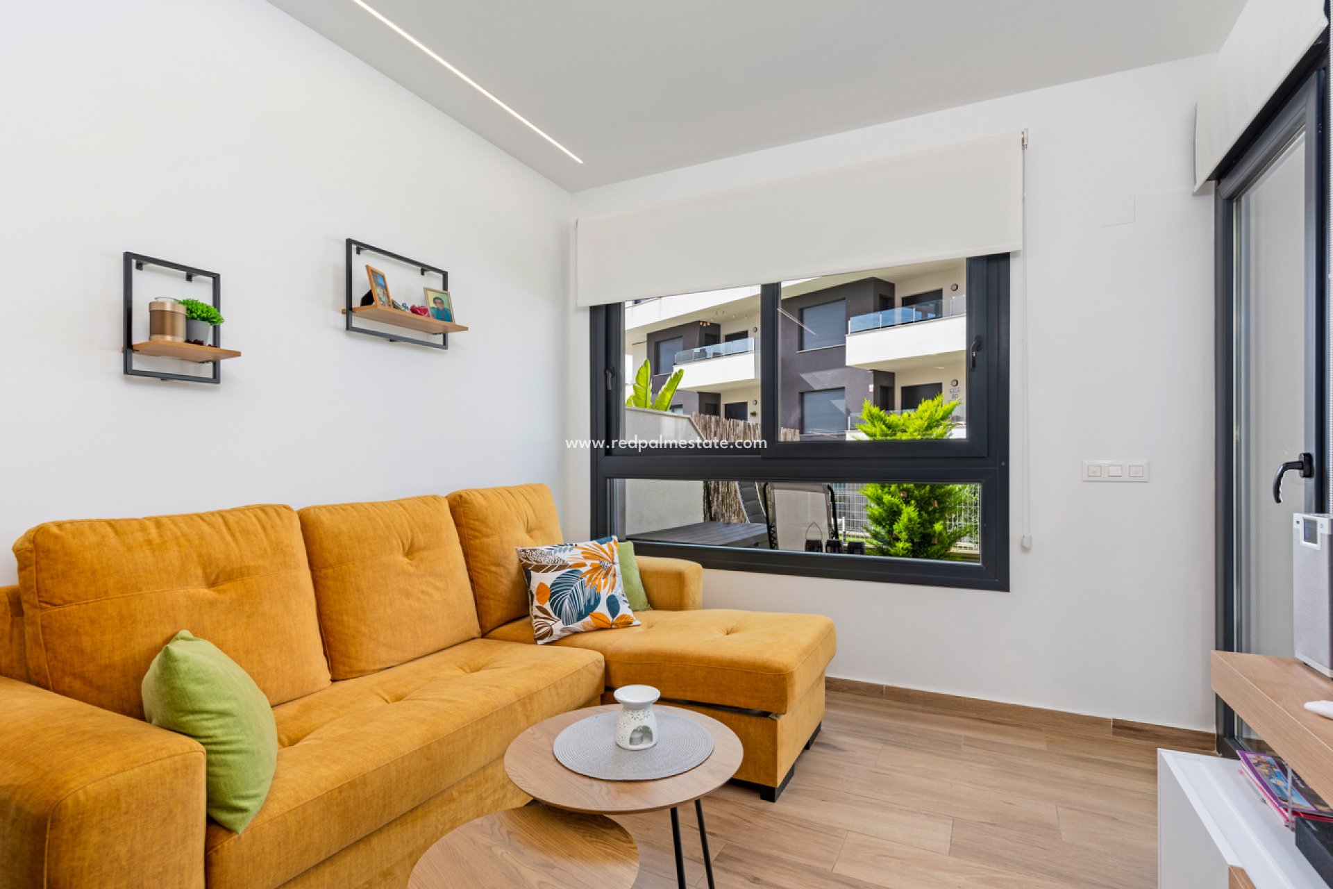 Resale - Apartments -
Orihuela Costa - Villamartín