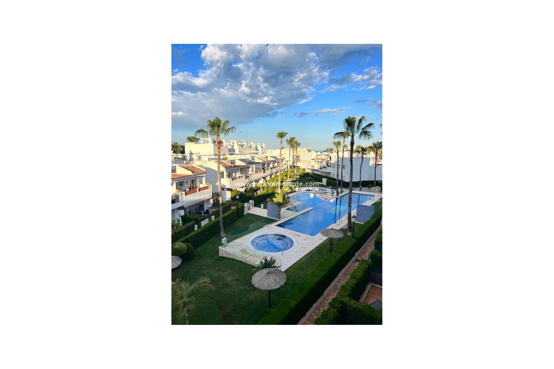 Resale - Apartments -
Orihuela Costa - Villamartín