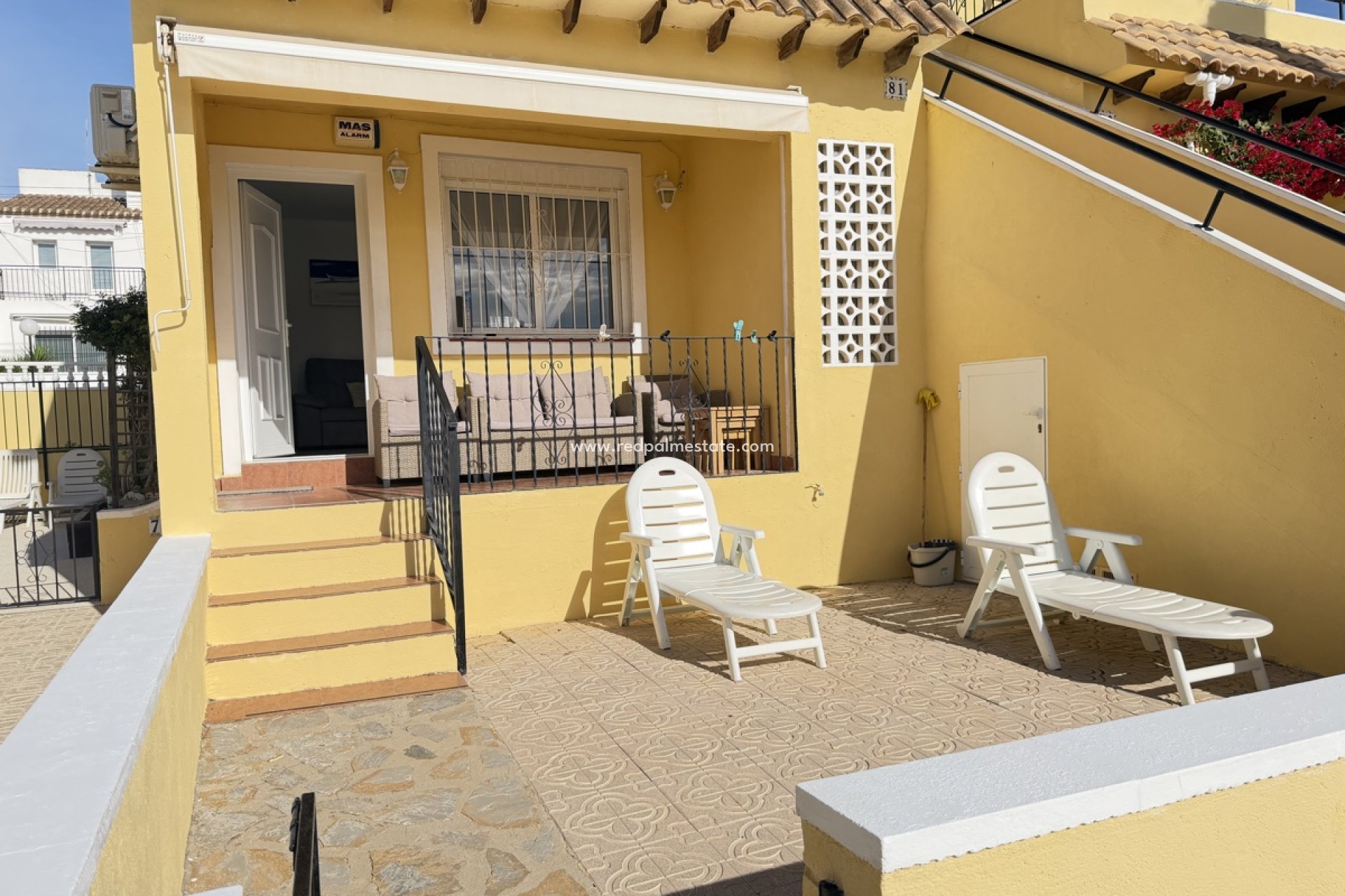 Resale - Apartments -
Orihuela Costa - Villamartín