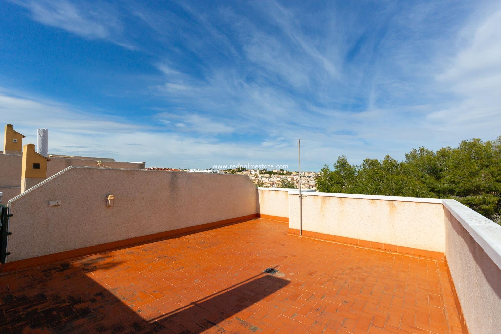 Resale - Apartments -
Orihuela Costa - Villamartín