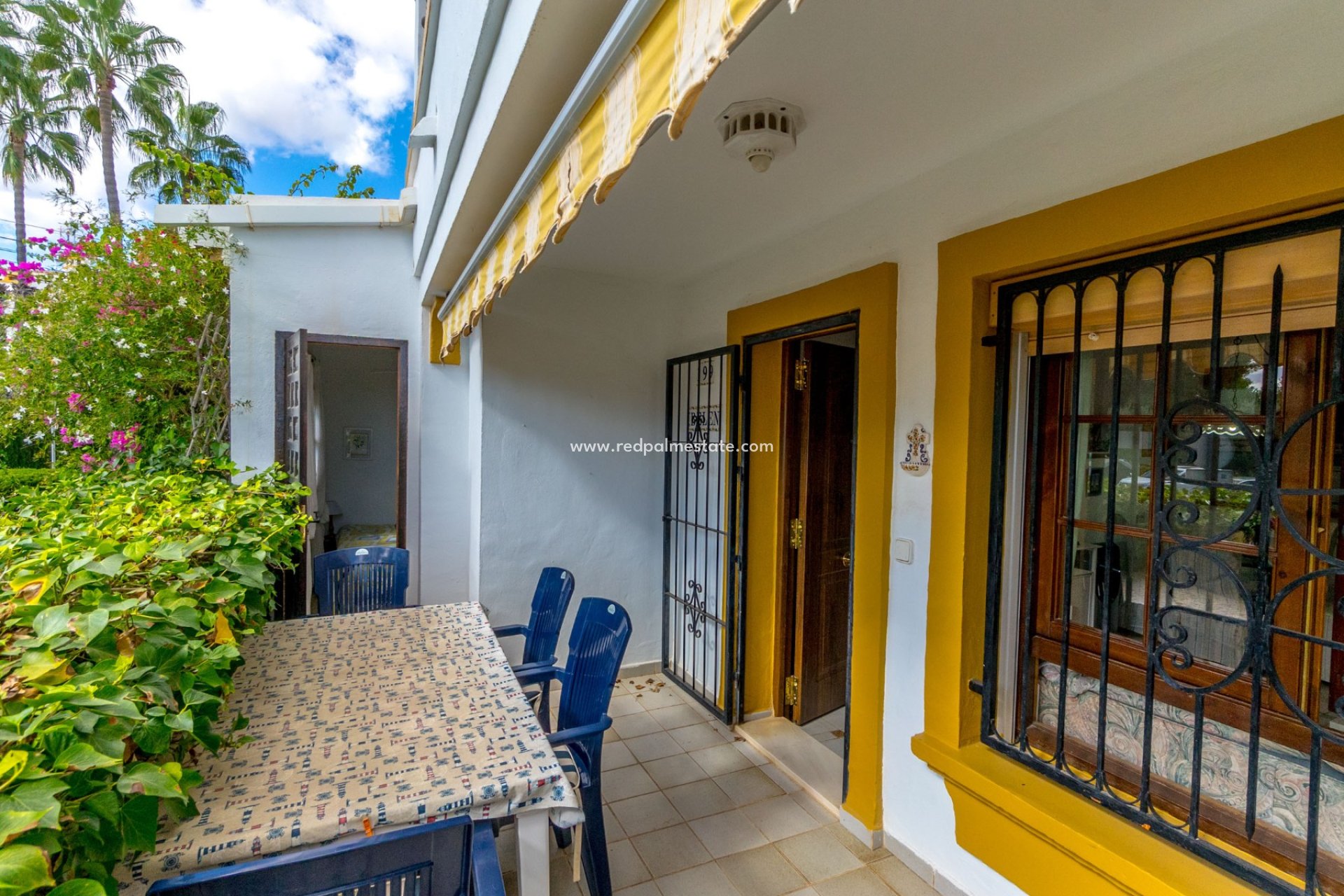 Resale - Apartments -
Orihuela Costa - Villamartín