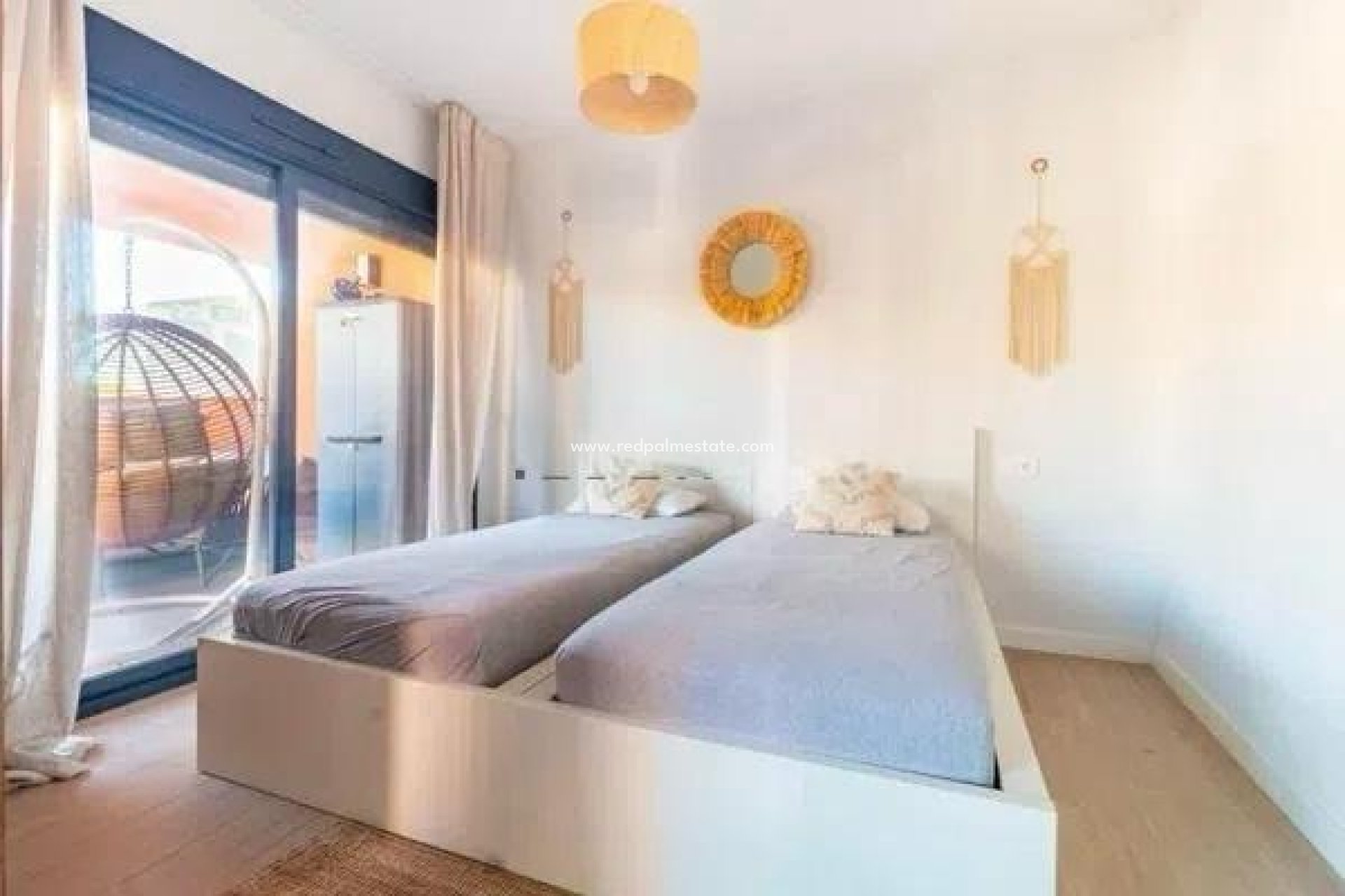 Resale - Apartments -
Orihuela Costa - Villamartín