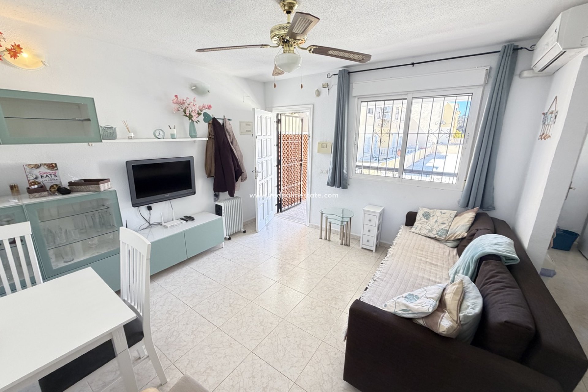 Resale - Apartments -
Orihuela Costa - Villamartín