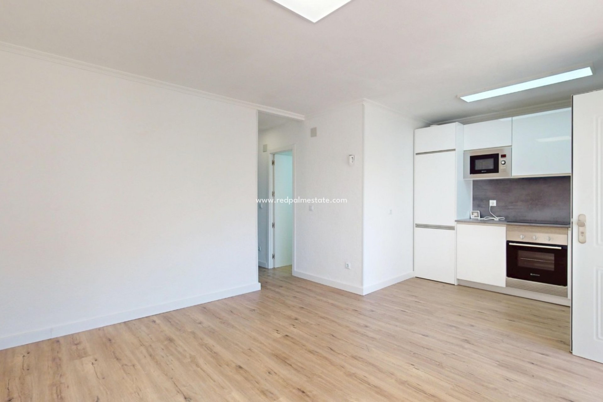 Resale - Apartments -
Orihuela Costa - Villamartín