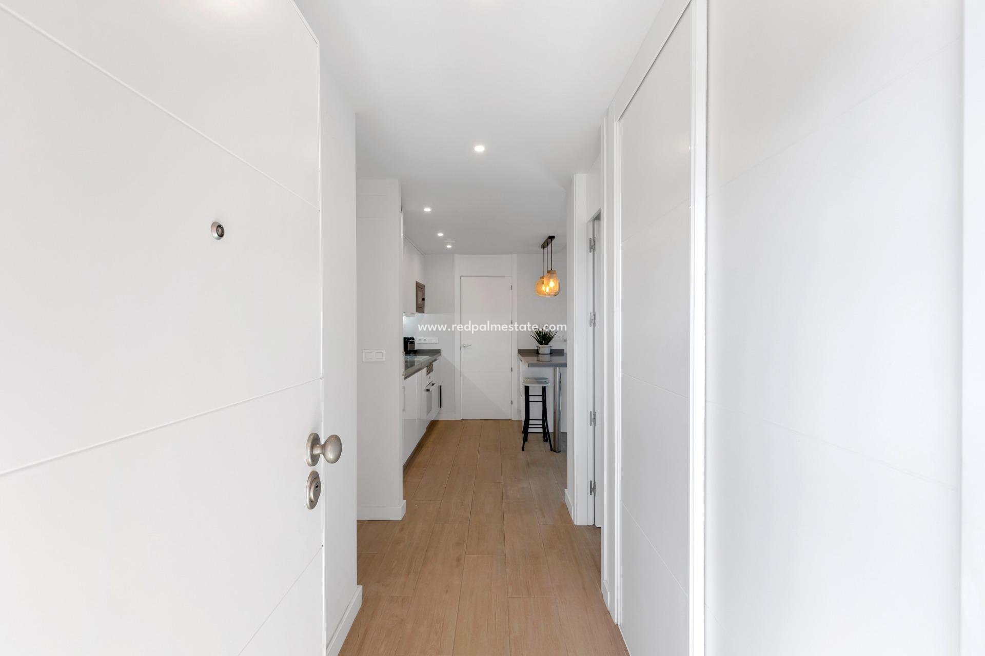 Resale - Apartments -
Orihuela Costa - Villamartín