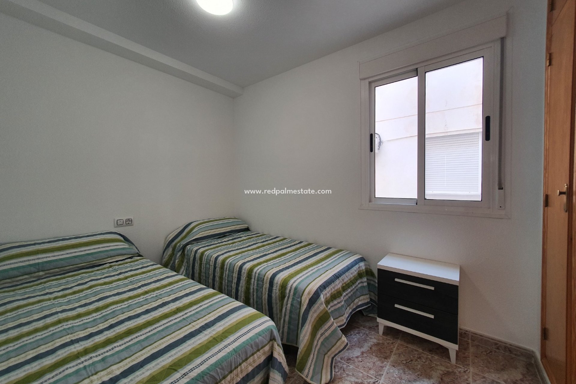 Resale - Apartments -
Orihuela Costa - Villamartín