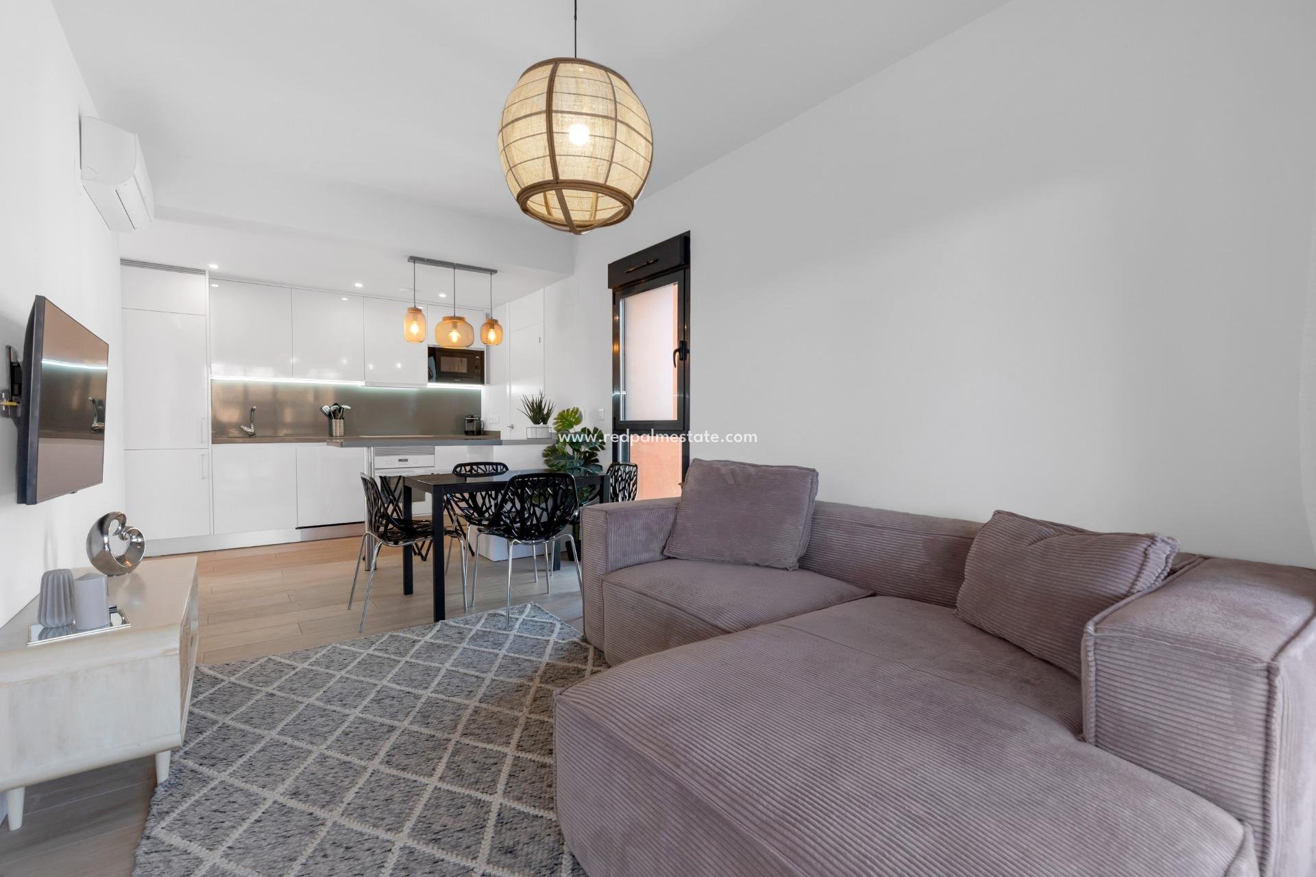 Resale - Apartments -
Orihuela Costa - Villamartín