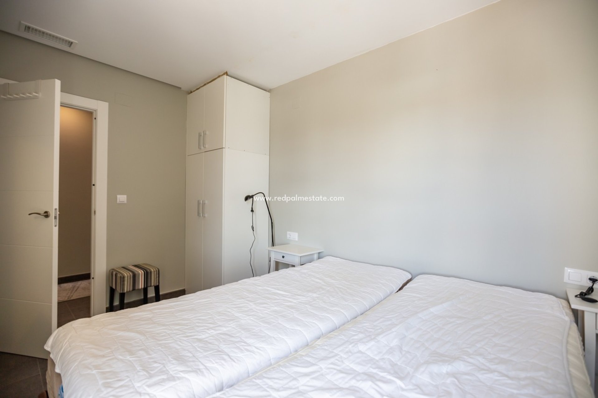 Resale - Apartments -
Orihuela Costa - Villamartín