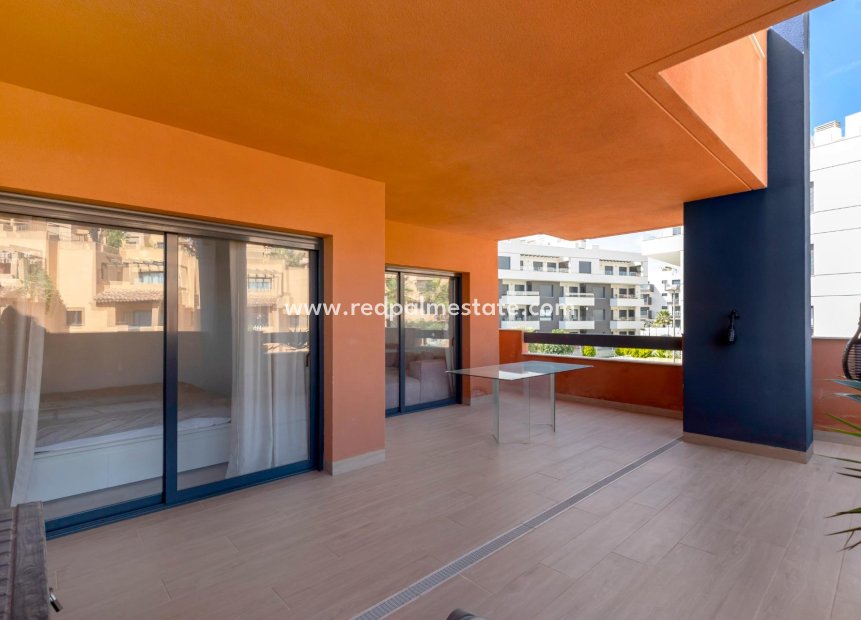Resale - Apartments -
Orihuela Costa - Villamartín