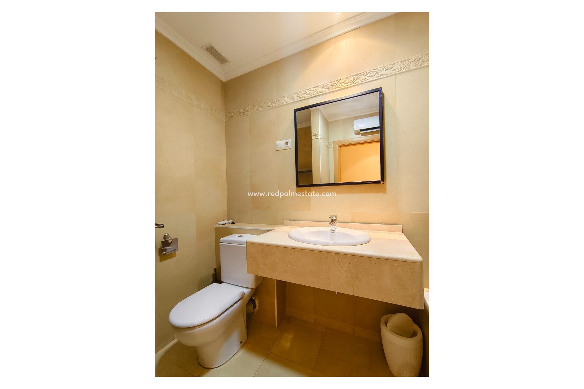 Resale - Apartments -
Orihuela Costa - Villamartín