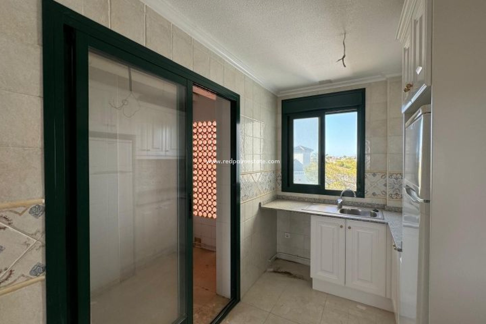 Resale - Apartments -
Orihuela Costa