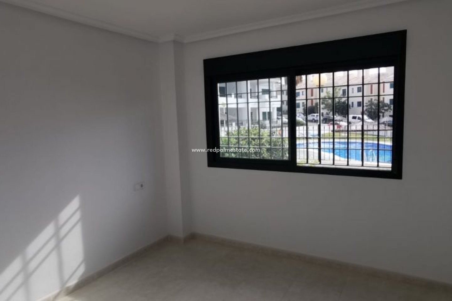 Resale - Apartments -
Orihuela Costa