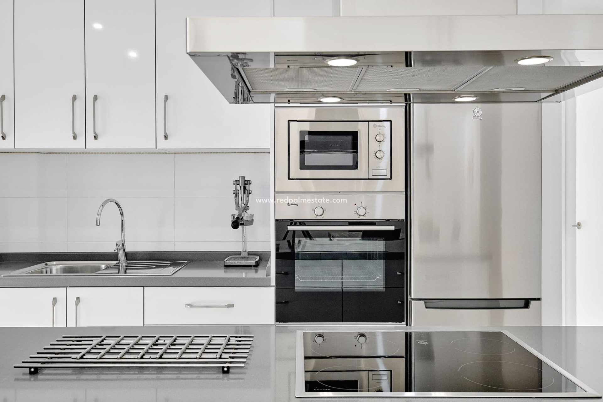 Resale - Apartments -
Orihuela Costa