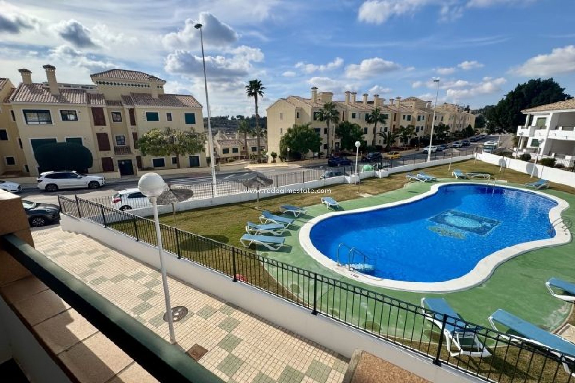 Resale - Apartments -
Orihuela Costa