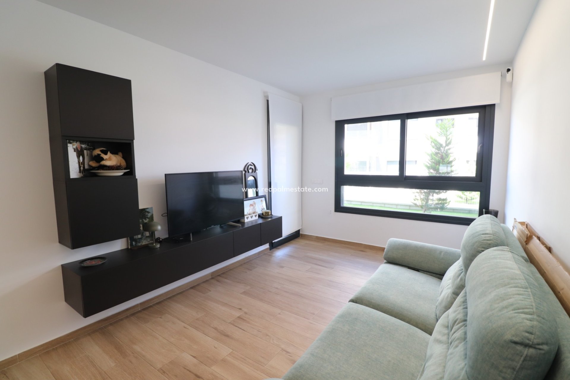Resale - Apartments -
Orihuela Costa