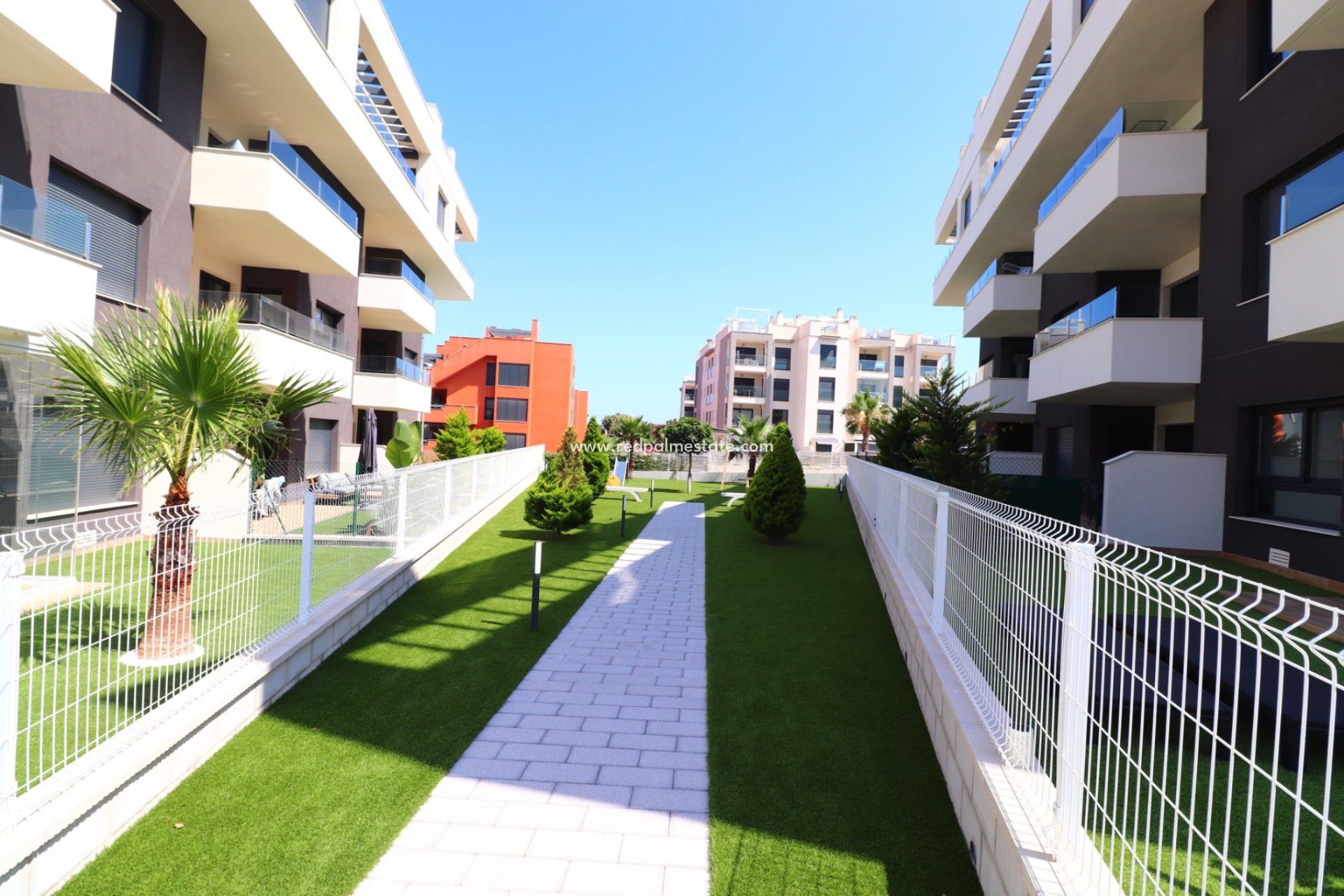Resale - Apartments -
Orihuela Costa