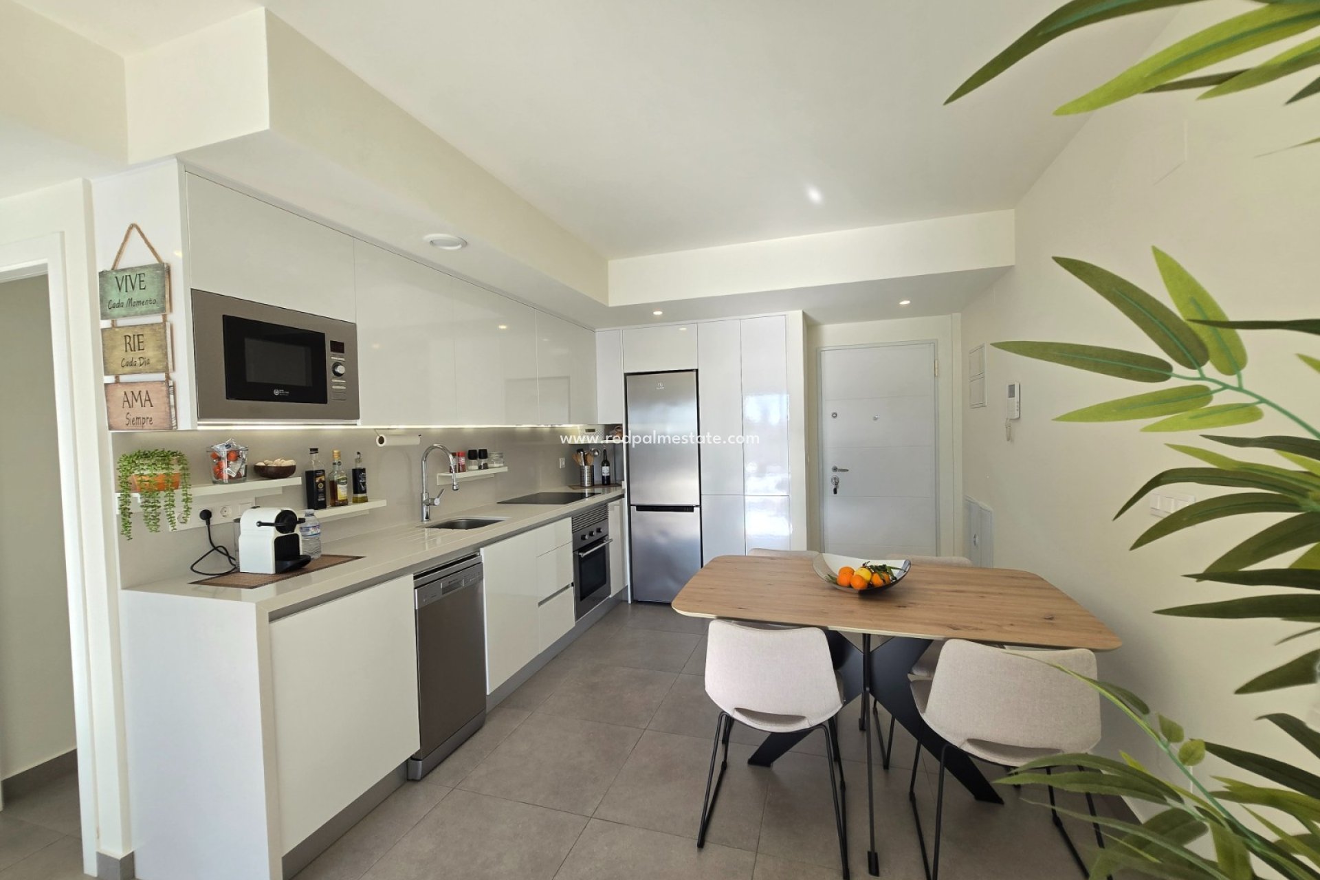 Resale - Apartments -
Orihuela Costa